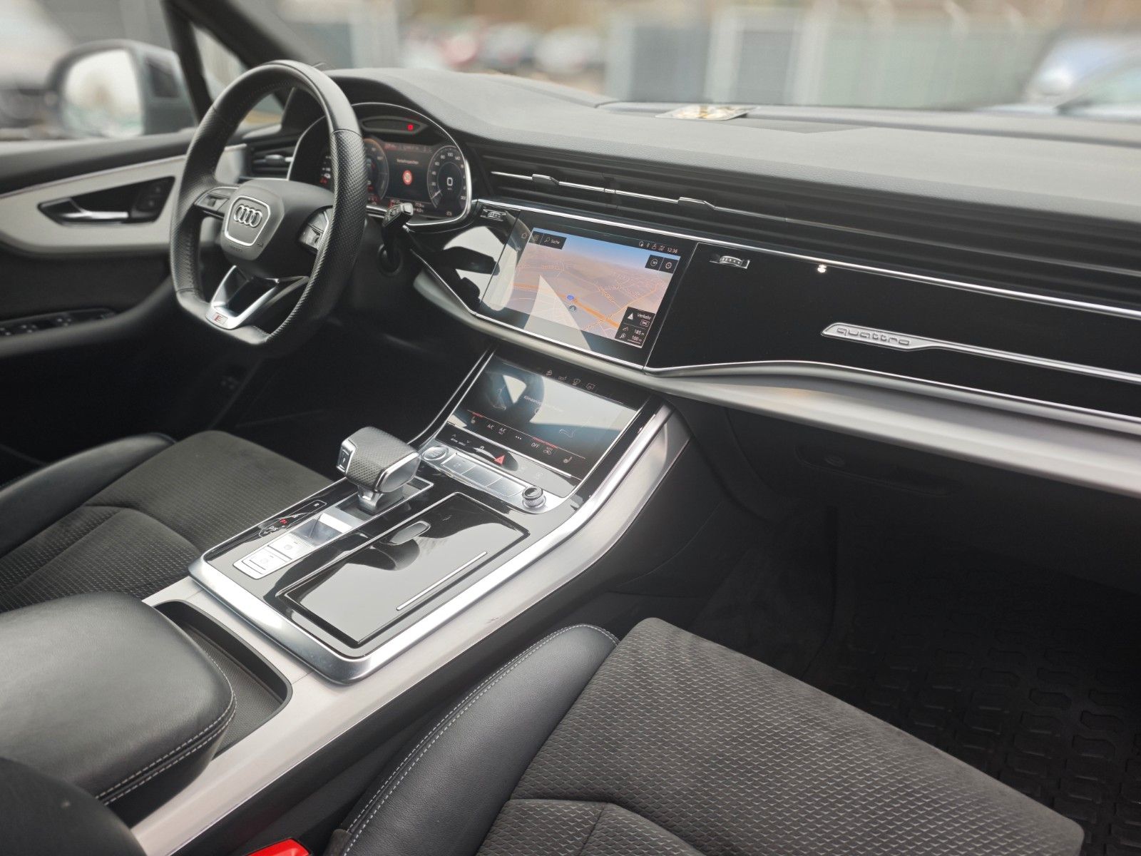 Fahrzeugabbildung Audi Q7 55TFSIe QUATTRO 3X S LINE*EL.AHK*MATRIX*LUFT
