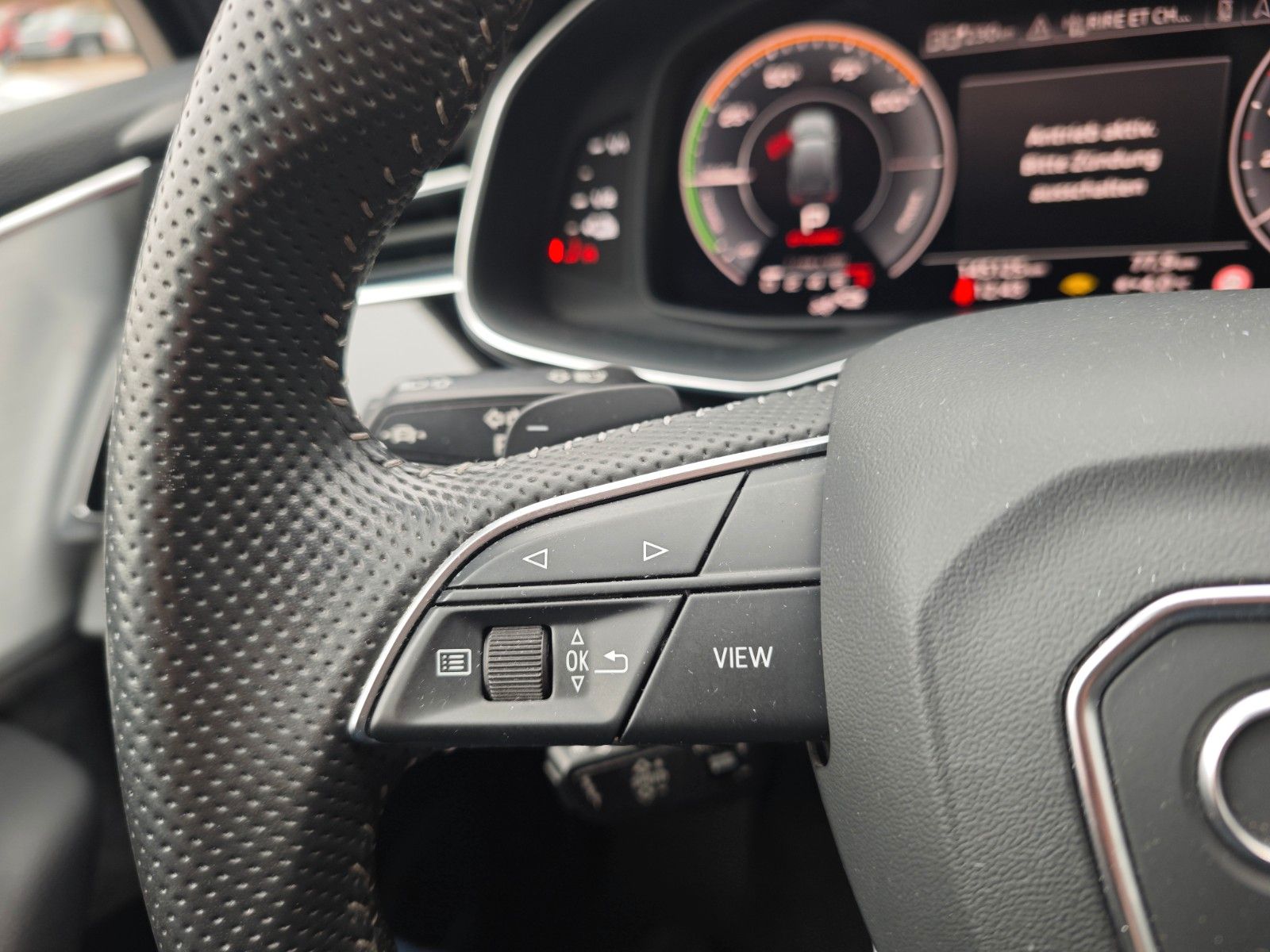 Fahrzeugabbildung Audi Q7 55TFSIe QUATTRO 3X S LINE*EL.AHK*MATRIX*LUFT