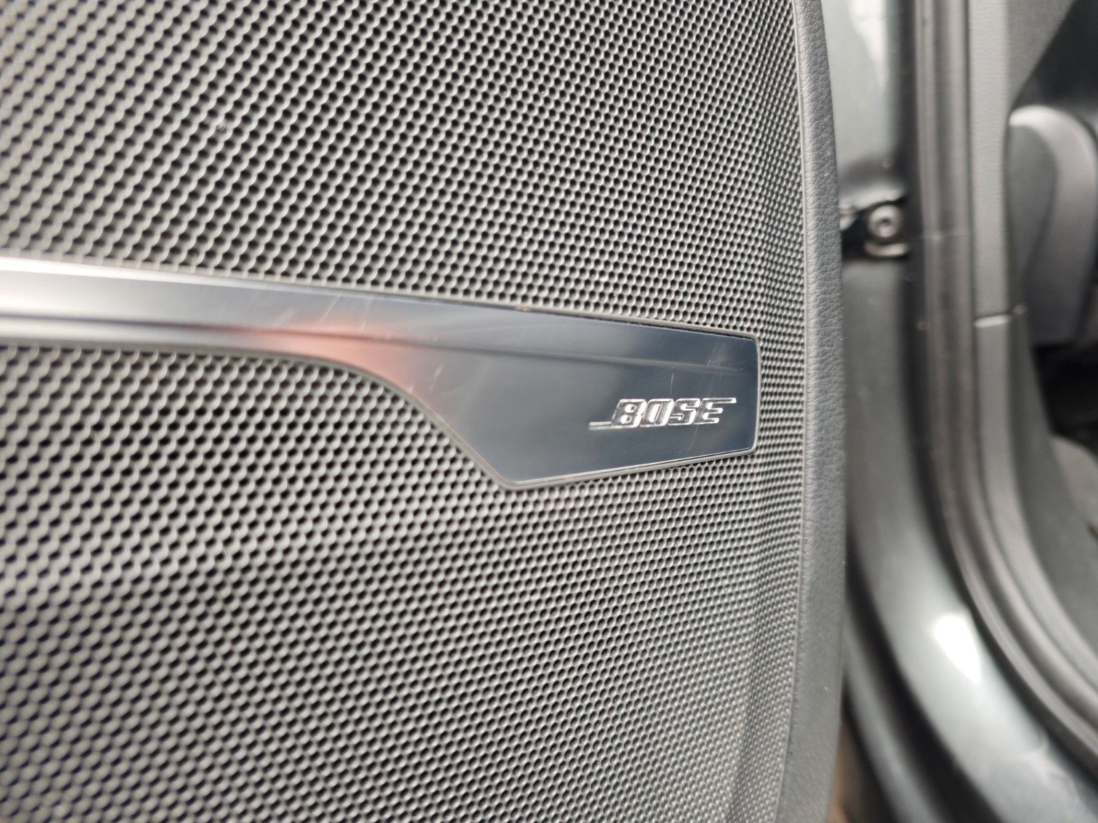 Fahrzeugabbildung Audi Q7 55TFSIe QUATTRO 3X S LINE*EL.AHK*MATRIX*LUFT