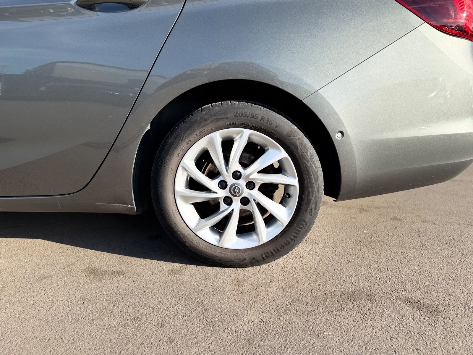 Fahrzeugabbildung Opel ASTRA K SPORTS TOURER ELEGANCE *AUT*2.HAND*NAVI*