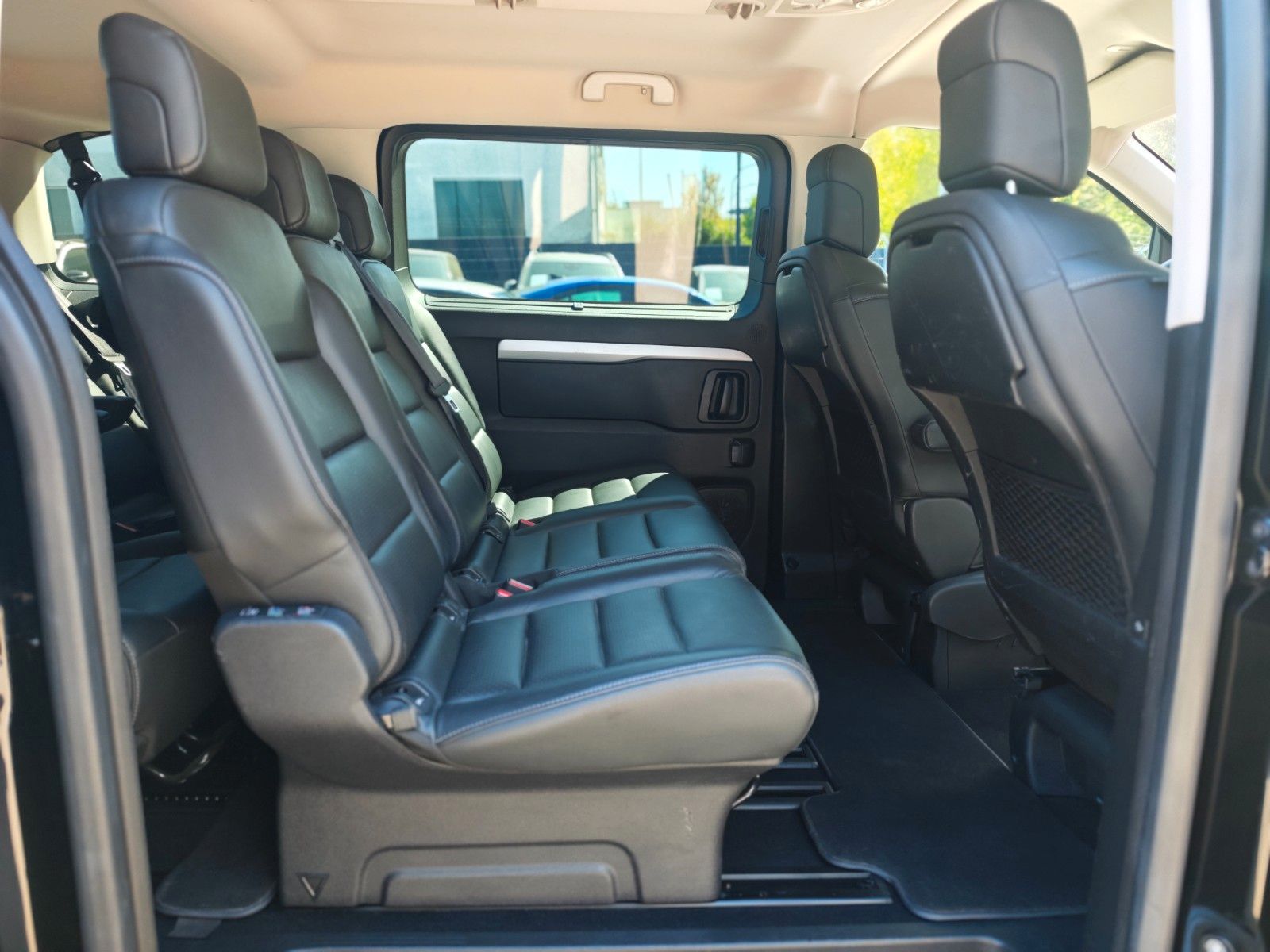 Fahrzeugabbildung Opel ZAFIRA LIFE*AUT.*2X ELEKTR. SCHIEBETÜR*MASSAGE*