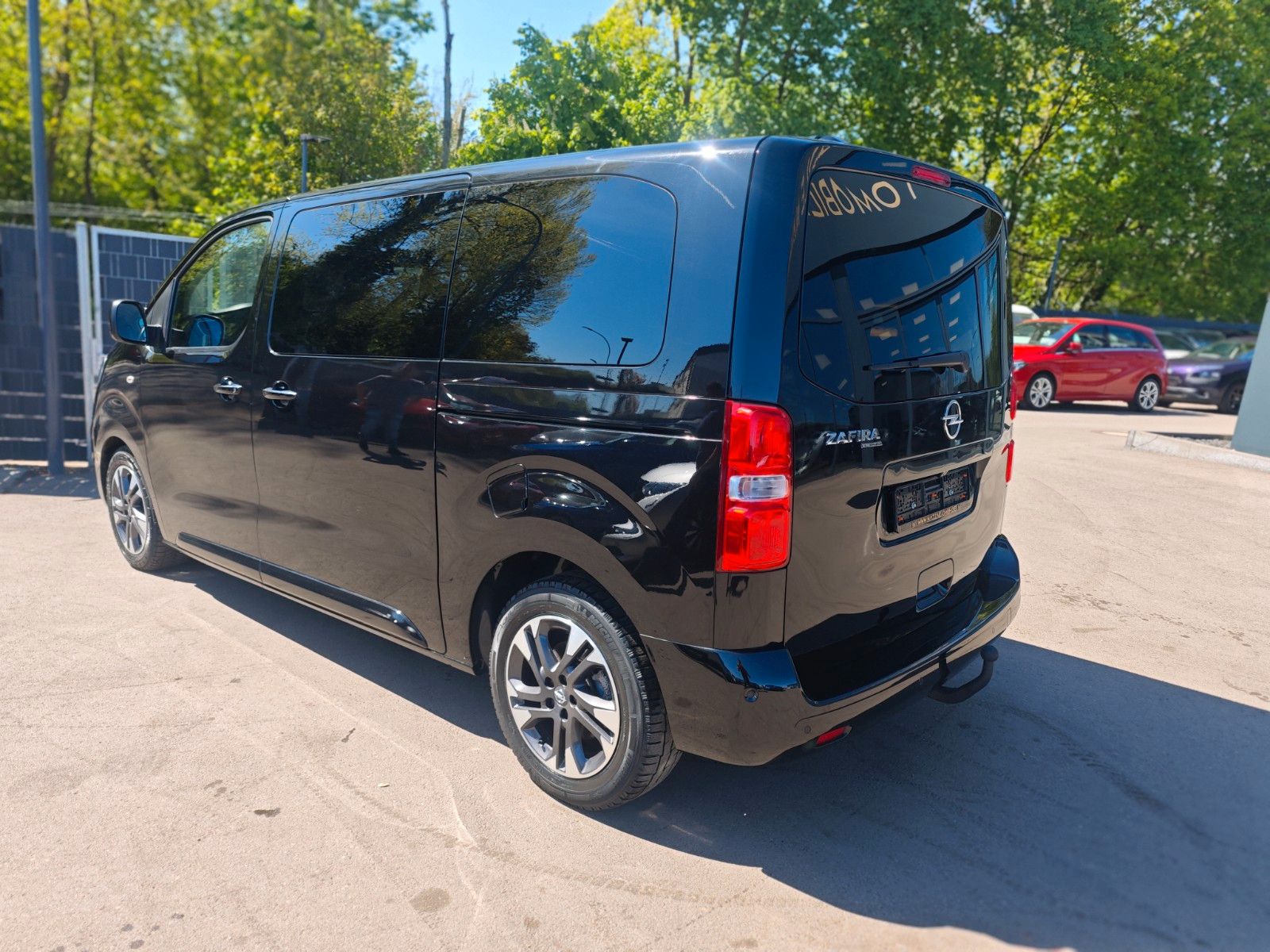 Fahrzeugabbildung Opel ZAFIRA LIFE*AUT.*2X ELEKTR. SCHIEBETÜR*MASSAGE*