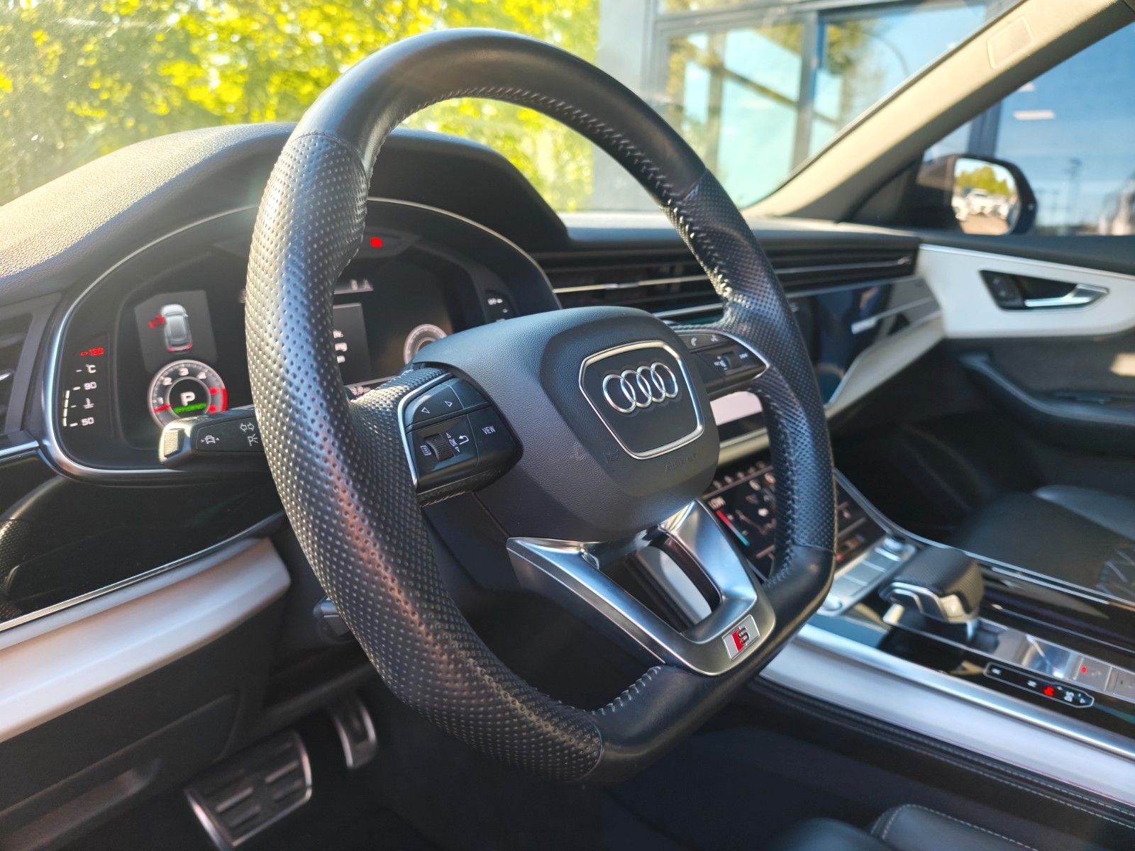 Fahrzeugabbildung Audi Q8 50TDI S-LINE SPORT+*B&O*22 Z.*MATRIX LED*AHK*