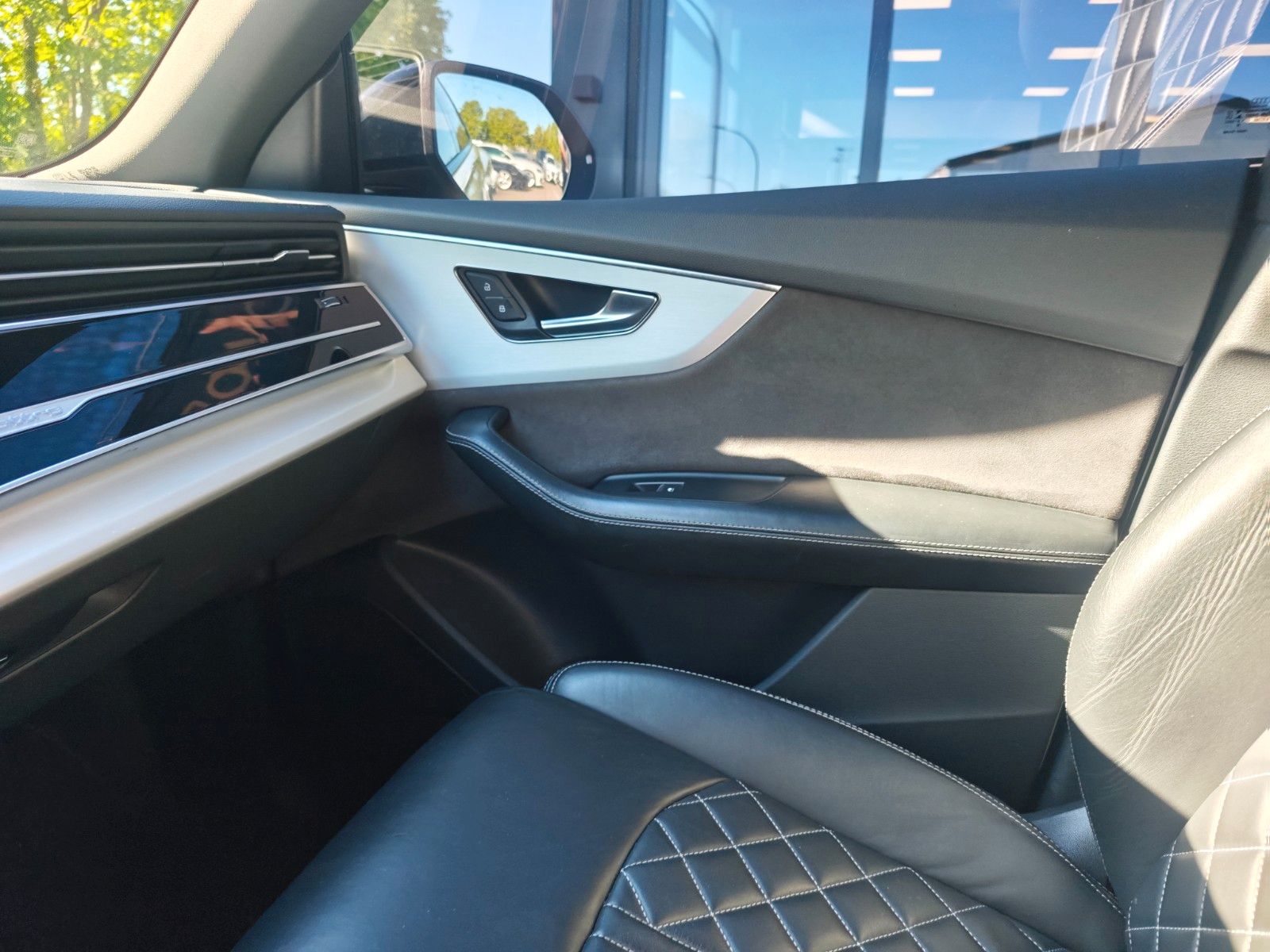 Fahrzeugabbildung Audi Q8 50TDI S-LINE SPORT+*B&O*22 Z.*MATRIX LED*AHK*