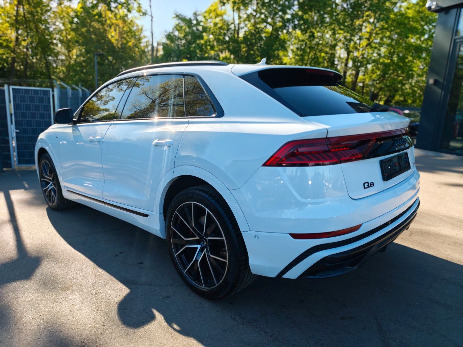 Fahrzeugabbildung Audi Q8 50TDI S-LINE SPORT+*B&O*22 Z.*MATRIX LED*AHK*