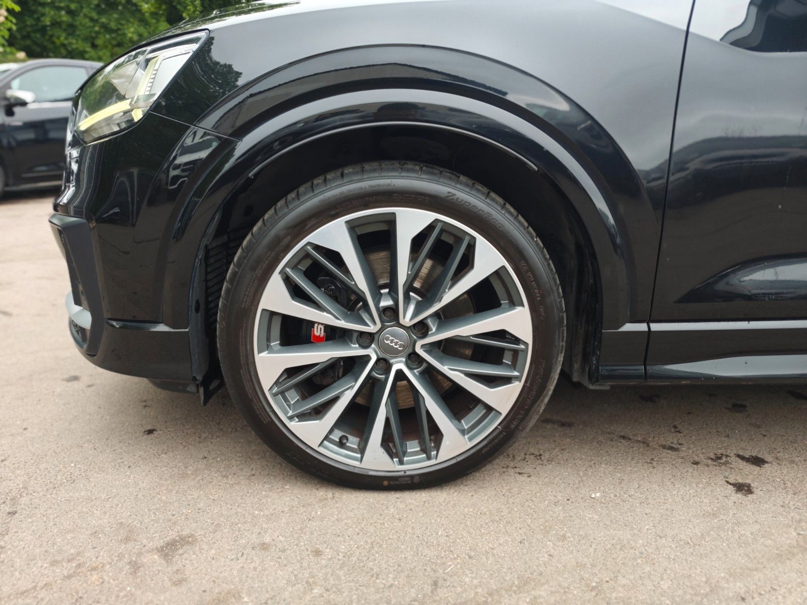 Fahrzeugabbildung Audi SQ2 2.0 TFSI QUATTRO BLACK LINE *AUT*NAVI*LED*