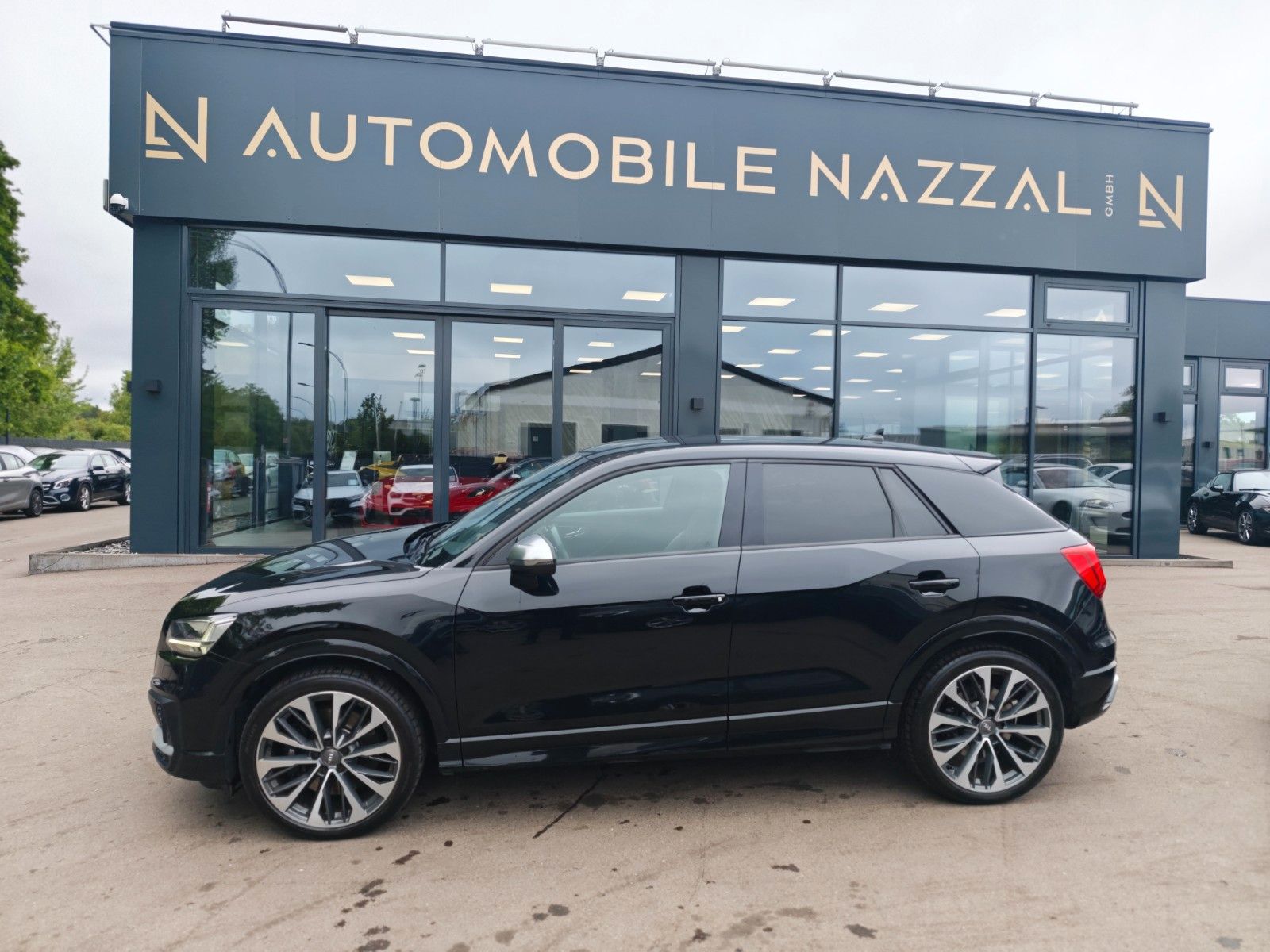 Fahrzeugabbildung Audi SQ2 2.0 TFSI QUATTRO BLACK LINE *AUT*NAVI*LED*