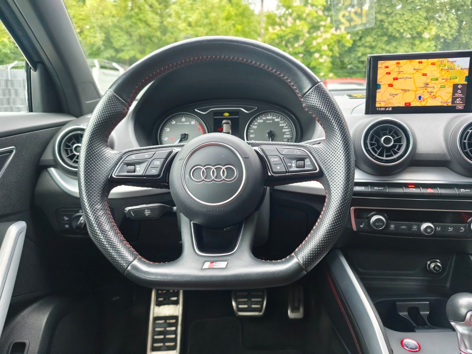 Fahrzeugabbildung Audi SQ2 2.0 TFSI QUATTRO BLACK LINE *AUT*NAVI*LED*