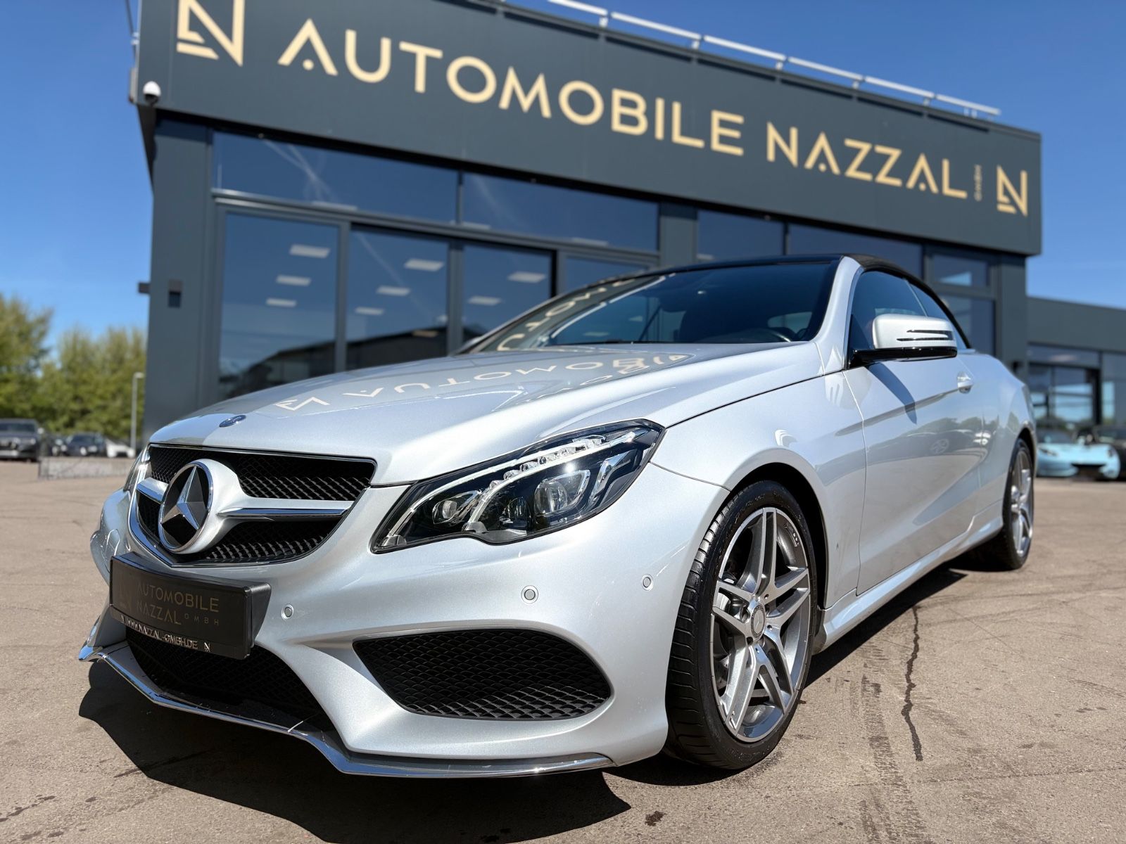 Fahrzeugabbildung Mercedes-Benz E 350 CABRIO BLUETEC / D *AMG-LINE*SHZ*NAVI*