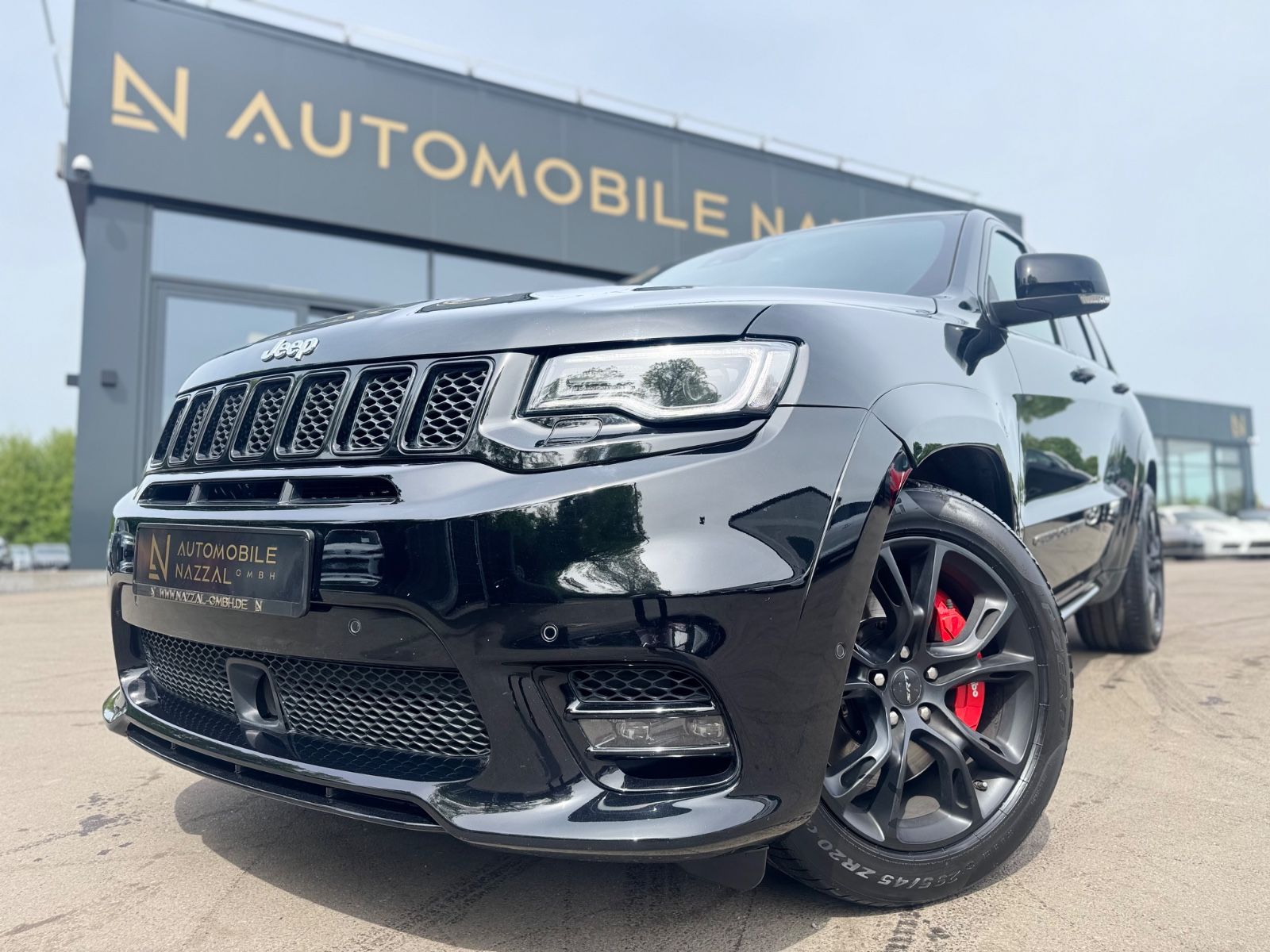 Fahrzeugabbildung Jeep GRAND CHEROKEE 6.4 HEMI SRT*BLACK-PACK*EWG/COC*