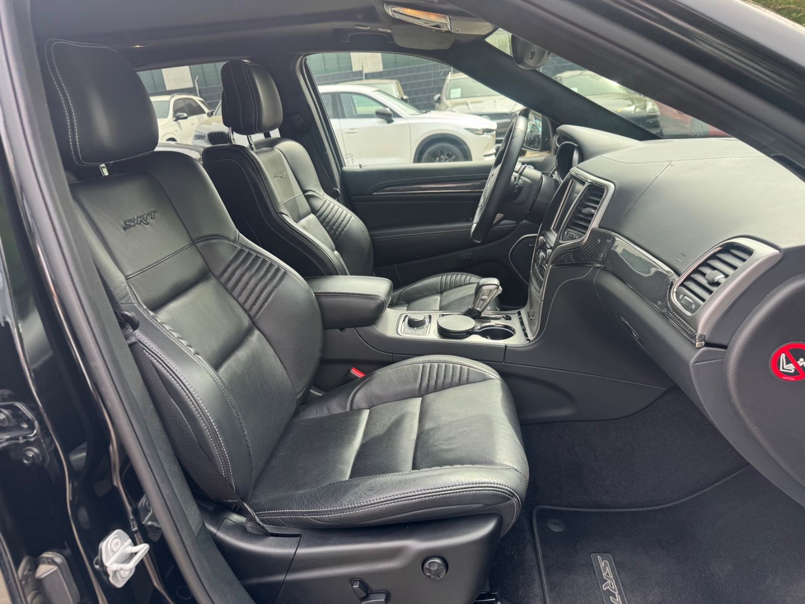 Fahrzeugabbildung Jeep GRAND CHEROKEE 6.4 HEMI SRT*BLACK-PACK*EWG/COC*