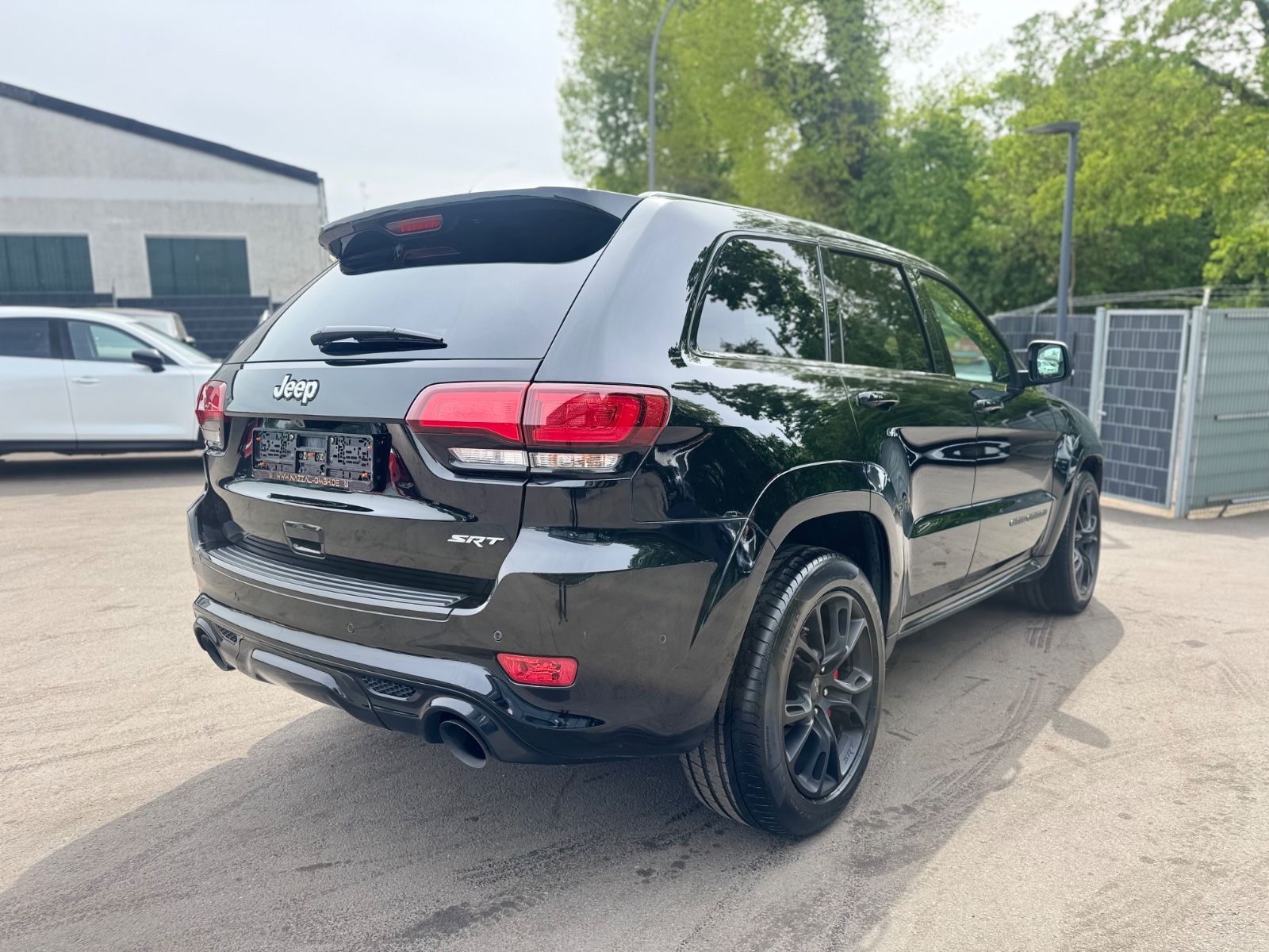 Fahrzeugabbildung Jeep GRAND CHEROKEE 6.4 HEMI SRT*BLACK-PACK*EWG/COC*
