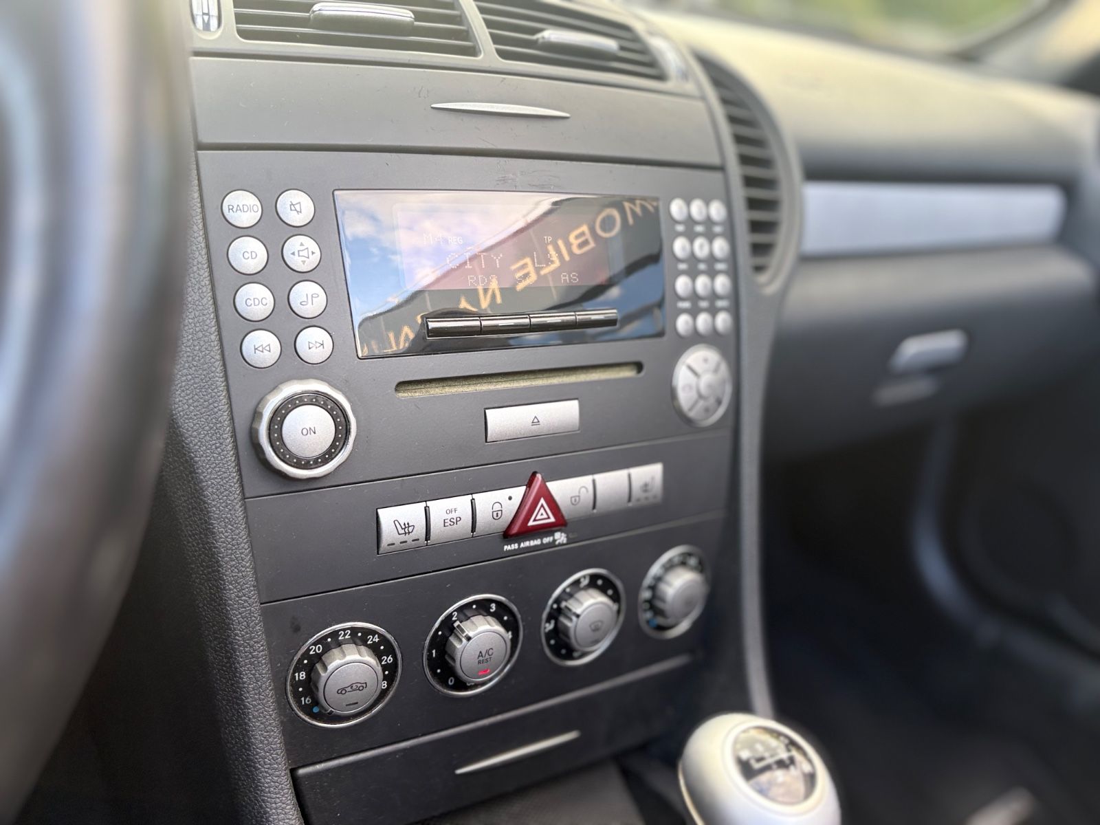 Fahrzeugabbildung Mercedes-Benz SLK 200 ROADSTAR KOMPRESSOR *SITZHEIZUNG*KLIMA*