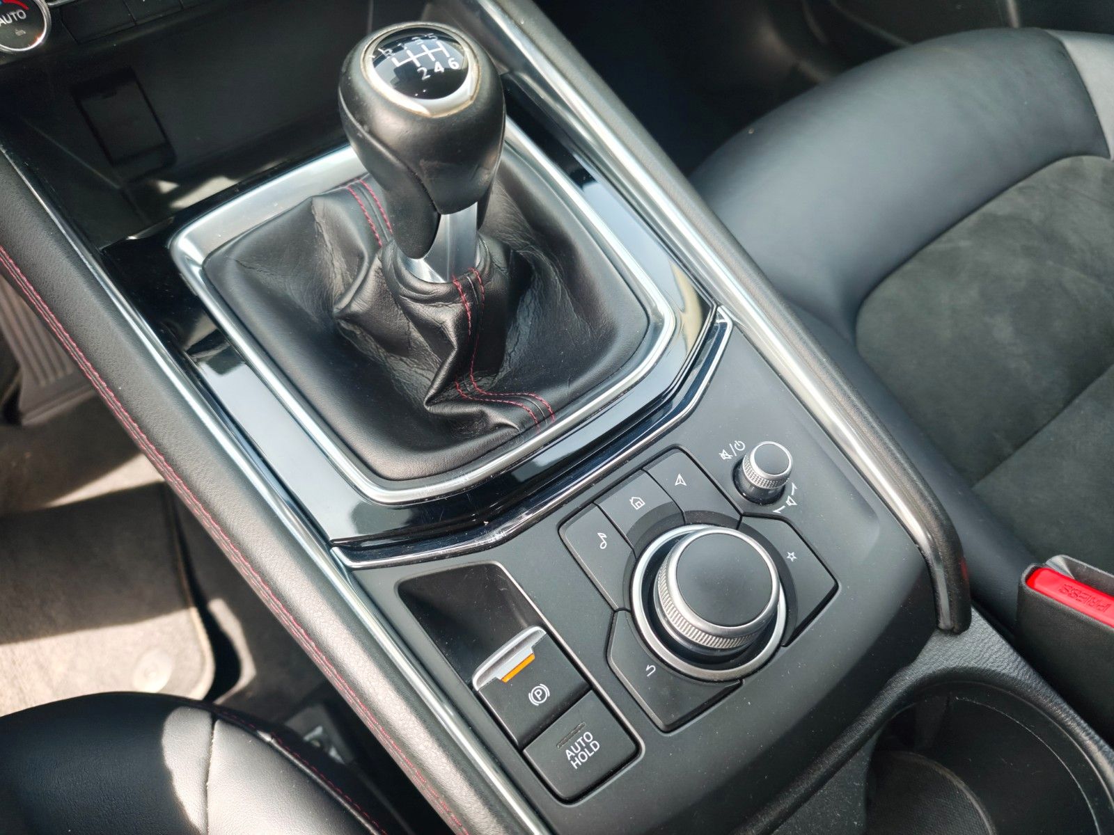 Fahrzeugabbildung Mazda CX-5 SKYACTIVE G*KAMERA*HEAD-UP*BOSE*ACC*LED*