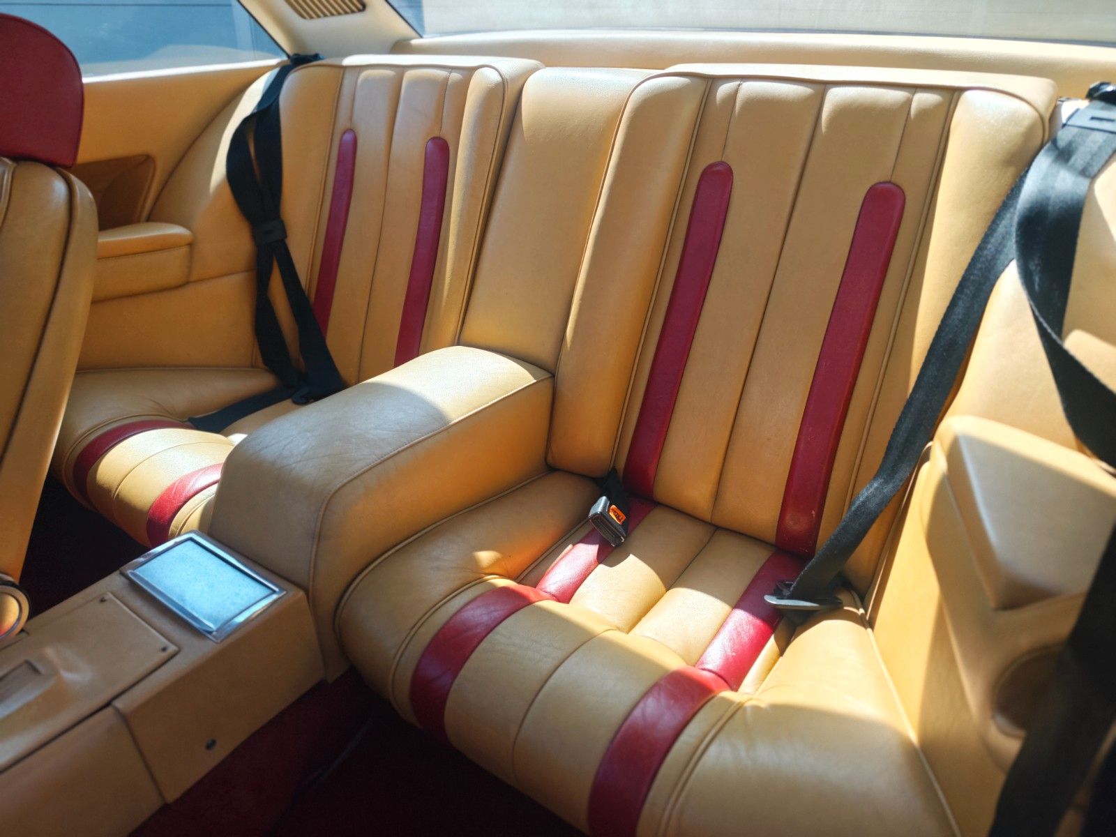 Fahrzeugabbildung Ferrari 400