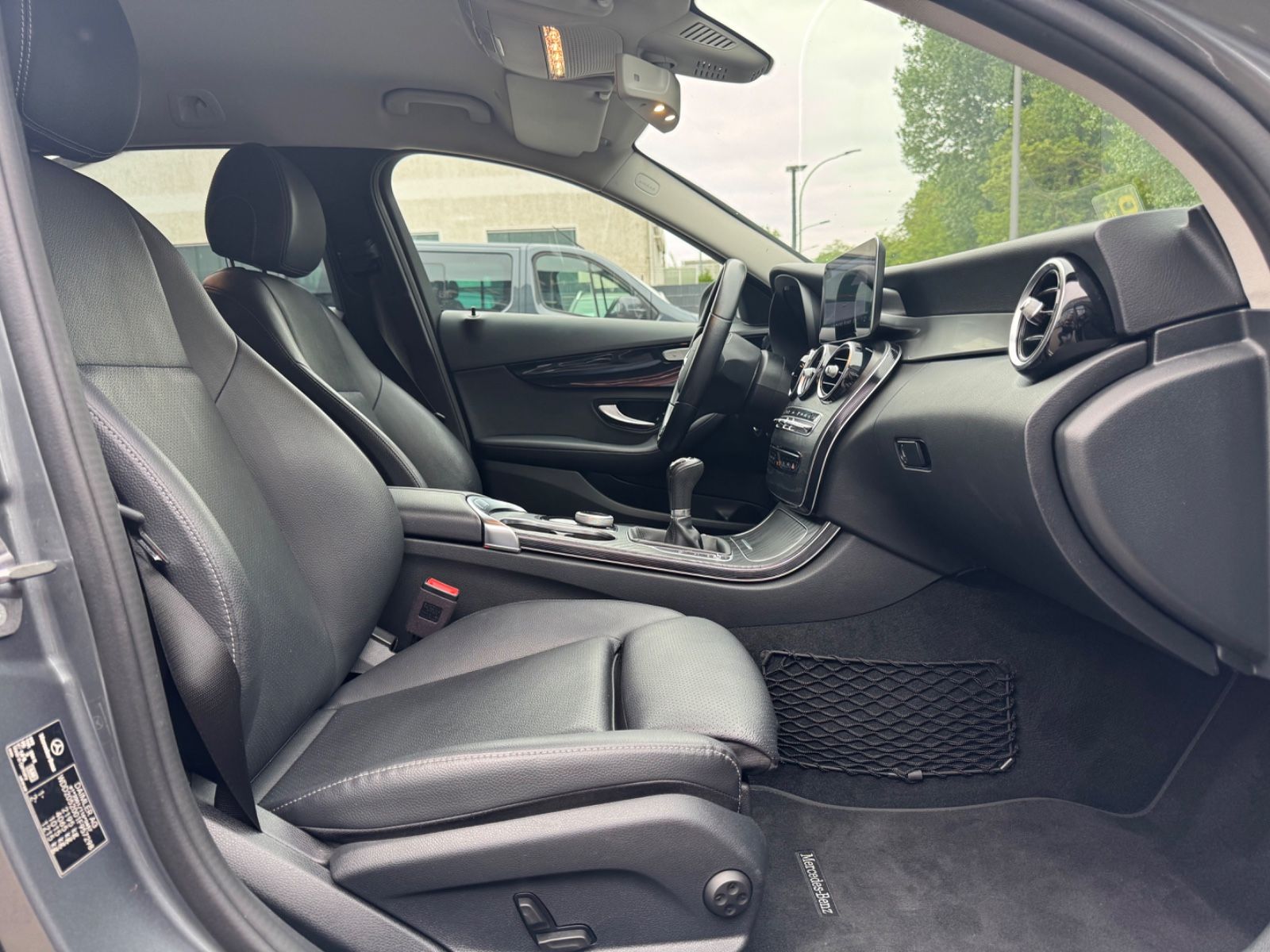 Fahrzeugabbildung Mercedes-Benz C 180dT*FACELIFT*VOLL-LED*NAVI*AHK*LEDER*KAMERA*