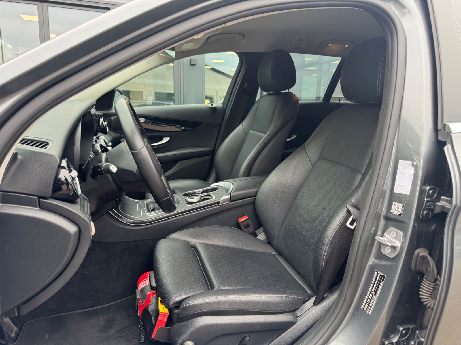 Fahrzeugabbildung Mercedes-Benz C 180dT*FACELIFT*VOLL-LED*NAVI*AHK*LEDER*KAMERA*
