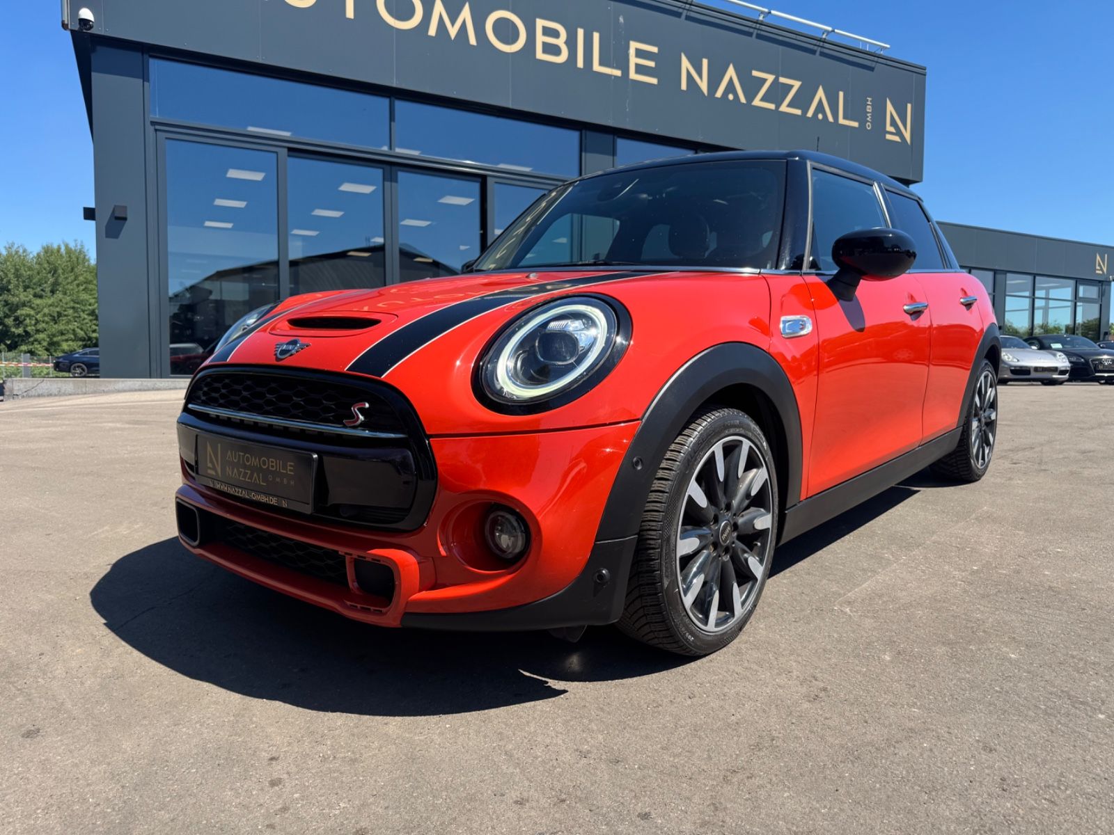 Fahrzeugabbildung MINI COOPER S *AUT*FACELIFT*5 TÜRIG*LEDER*SOLA ORANGE