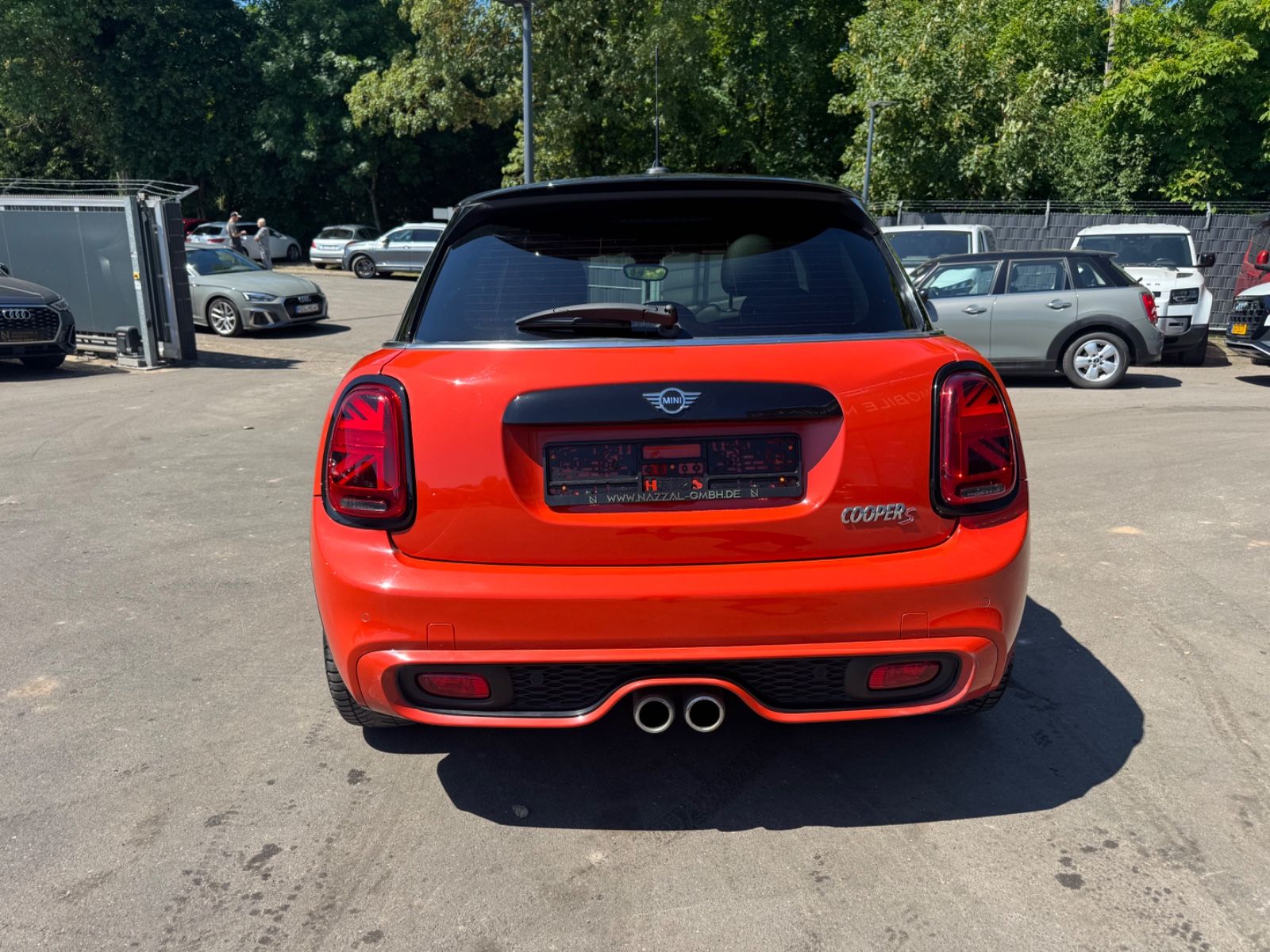 Fahrzeugabbildung MINI COOPER S *AUT*FACELIFT*5 TÜRIG*LEDER*SOLA ORANGE