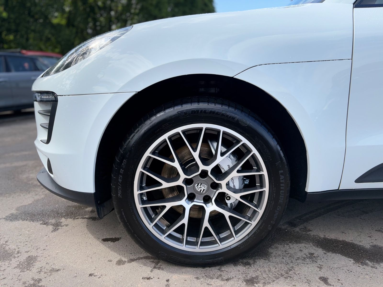 Fahrzeugabbildung Porsche MACAN S*AUT.*PANORAMA*KAMERA*NAVI*SPORT-ABGAS*
