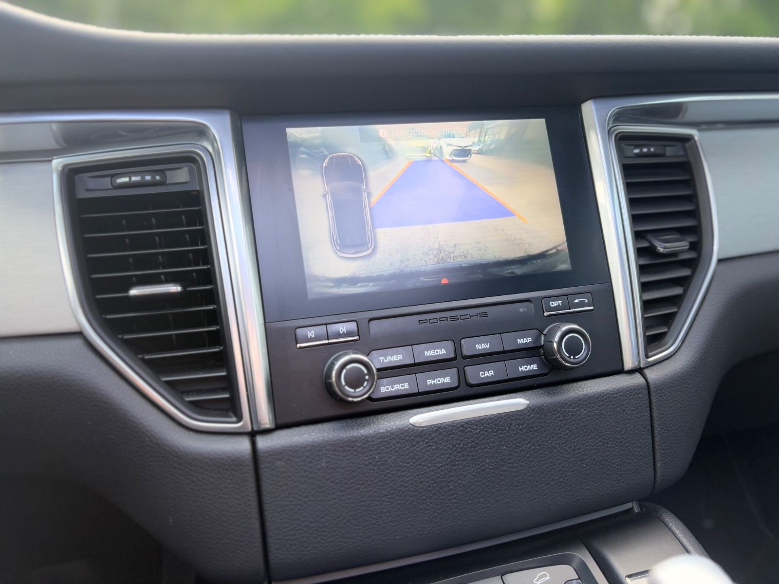Fahrzeugabbildung Porsche MACAN S*AUT.*PANORAMA*KAMERA*NAVI*SPORT-ABGAS*