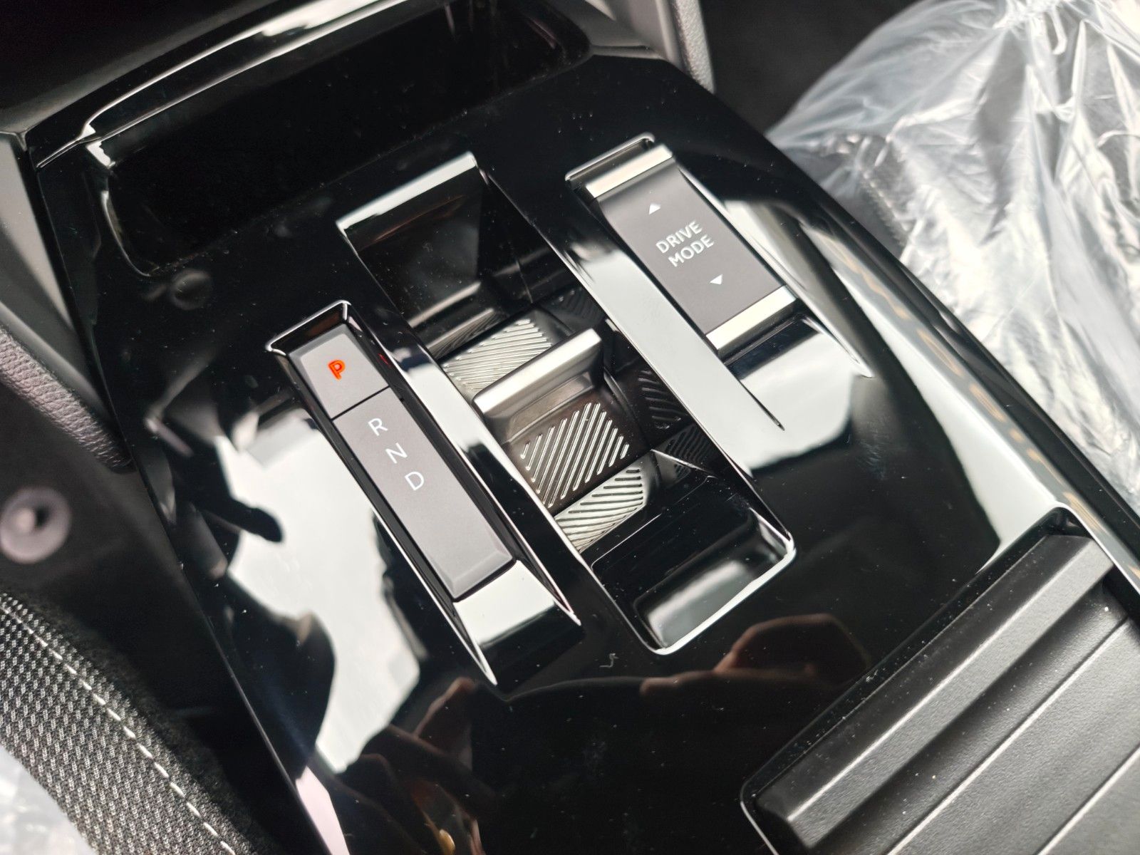 Fahrzeugabbildung Citroën C4 LIM. COLLECTION*NAVI*KAMERA*TAGESZULASSUNG*^