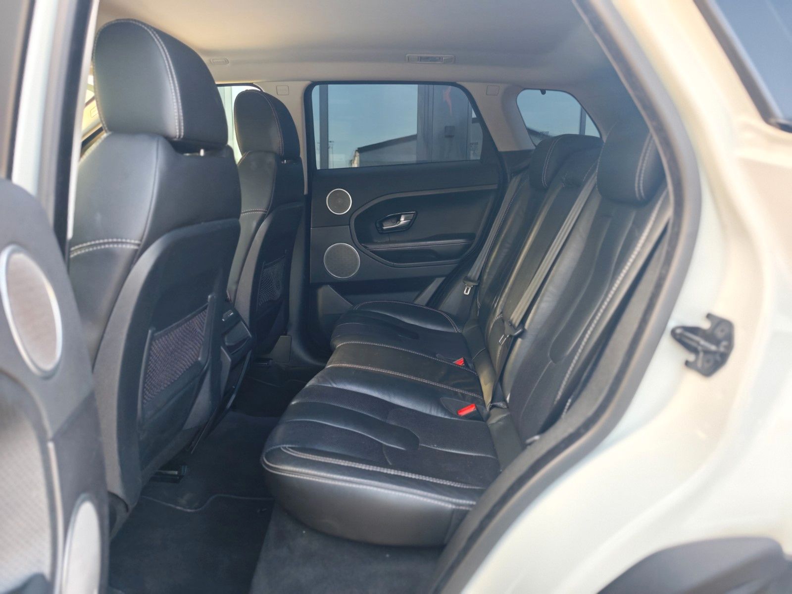 Fahrzeugabbildung Land Rover RANGE ROVER EVOQUE DYNAMIC*AUT.*XENON*2.HD*