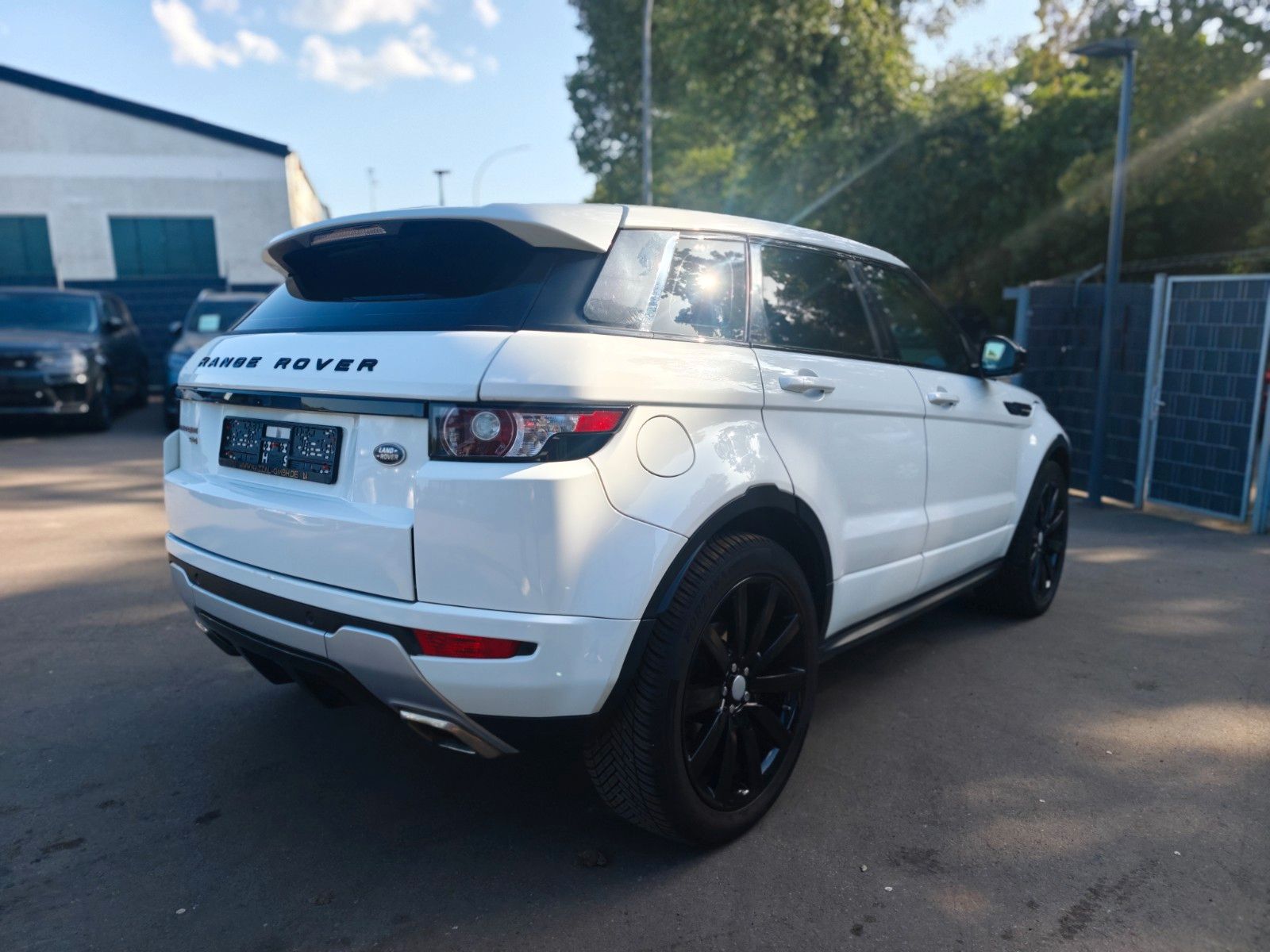Fahrzeugabbildung Land Rover RANGE ROVER EVOQUE DYNAMIC*AUT.*XENON*2.HD*