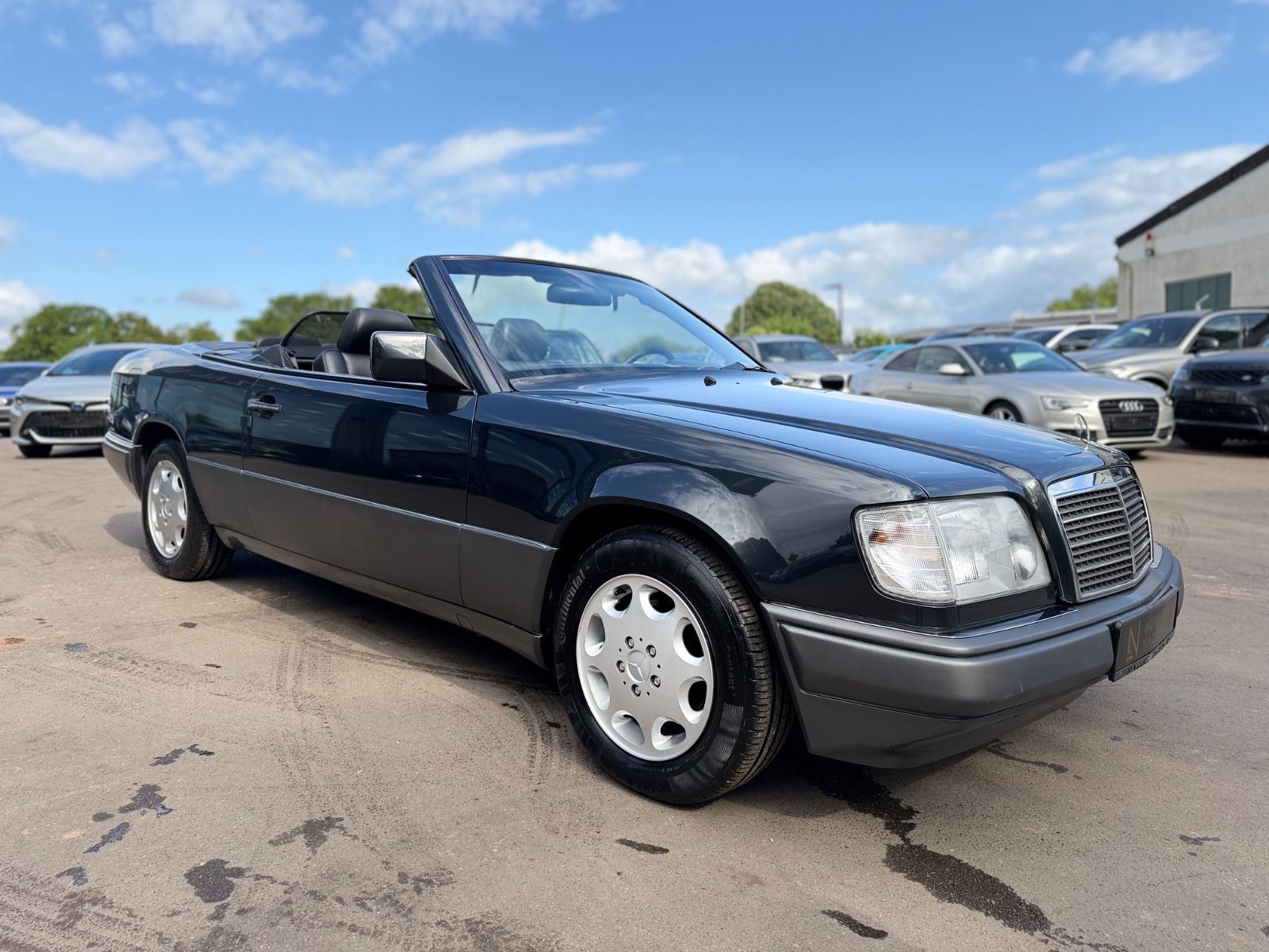 Fahrzeugabbildung Mercedes-Benz E 220 CABRIO*UNFALLFREI*2.HAND*AUT*LEDER*KLIMA*