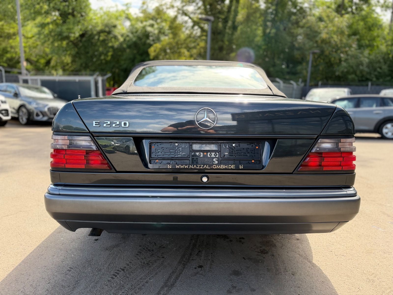 Fahrzeugabbildung Mercedes-Benz E 220 CABRIO*UNFALLFREI*2.HAND*AUT*LEDER*KLIMA*