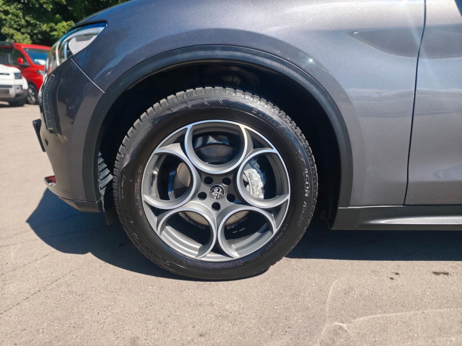 Fahrzeugabbildung Alfa Romeo STELVIO Q4*AWD*AUT*KAMERA*LEDER*2.HAND*TOP