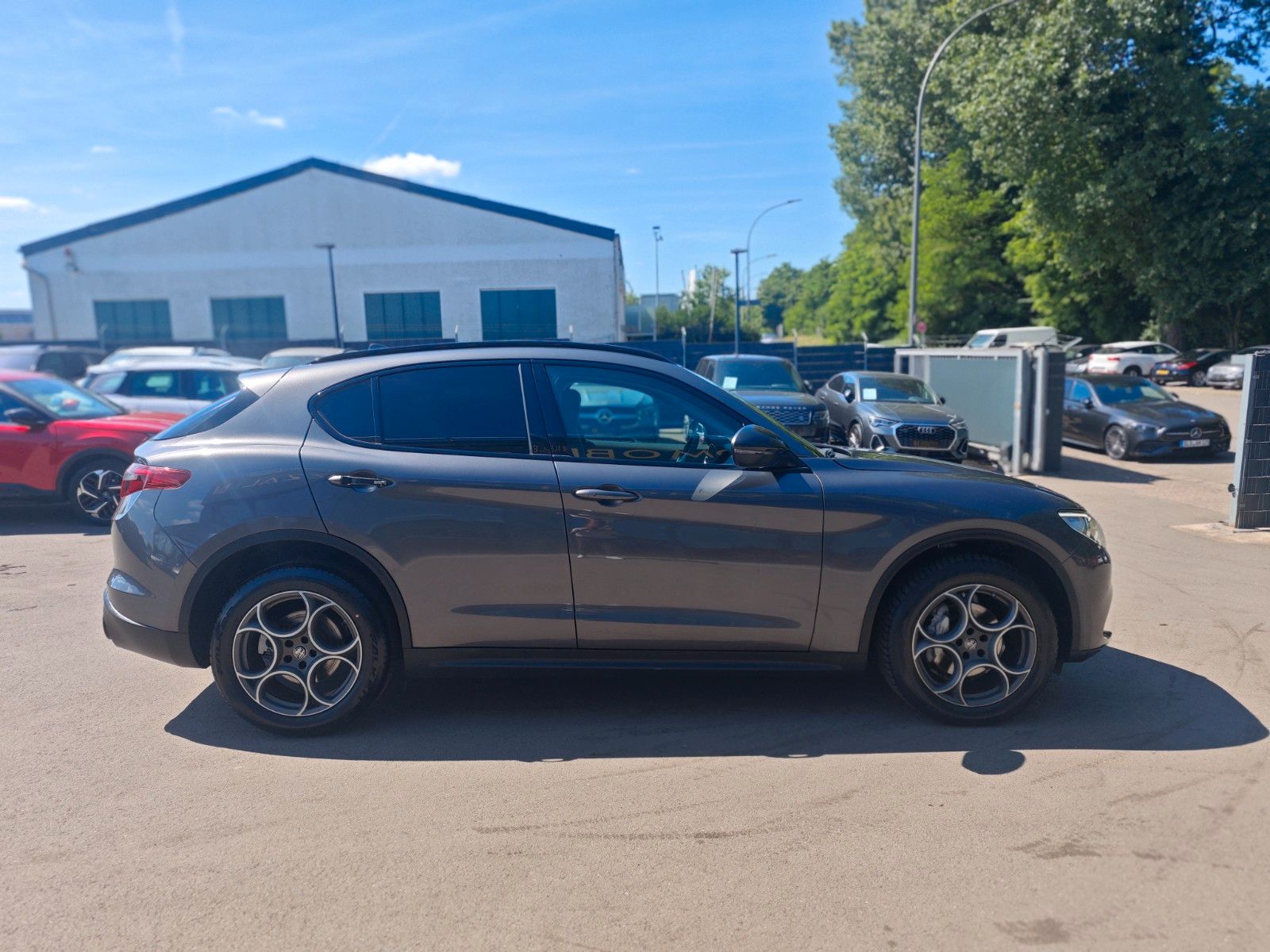 Fahrzeugabbildung Alfa Romeo STELVIO Q4*AWD*AUT*KAMERA*LEDER*2.HAND*TOP