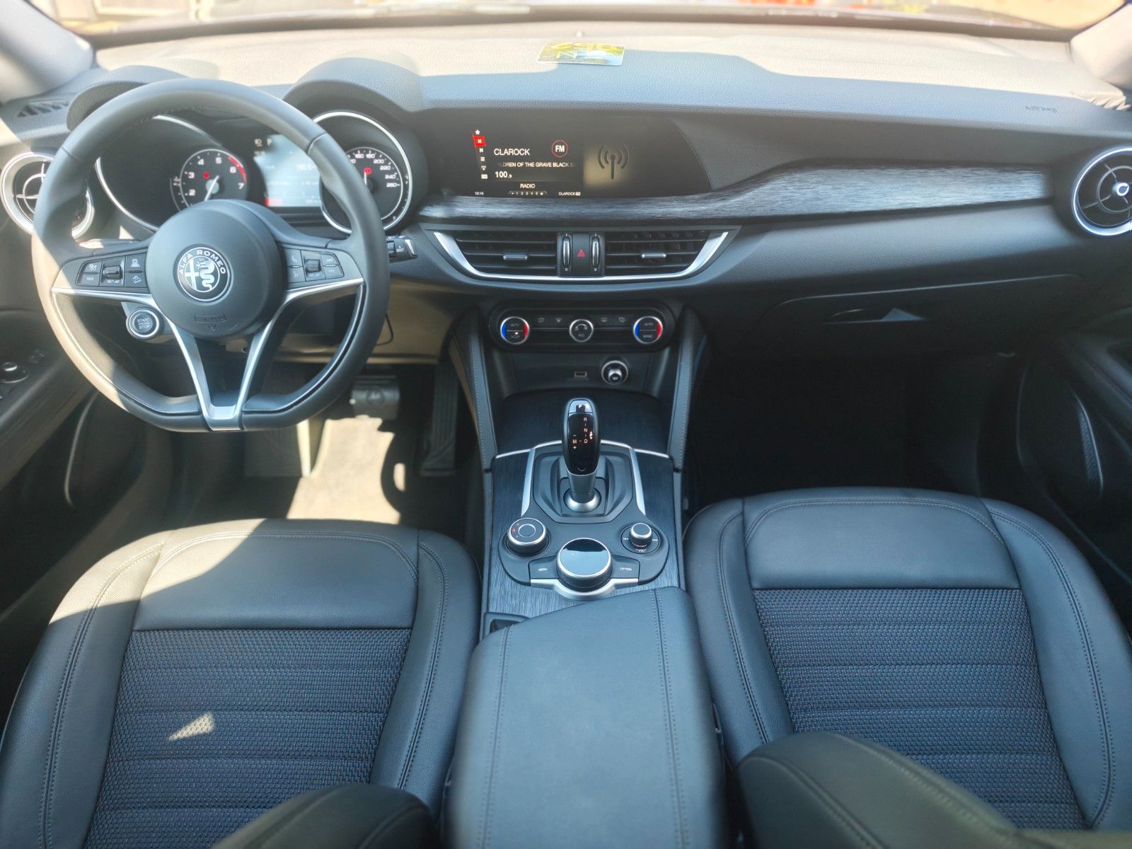 Fahrzeugabbildung Alfa Romeo STELVIO Q4*AWD*AUT*KAMERA*LEDER*2.HAND*TOP