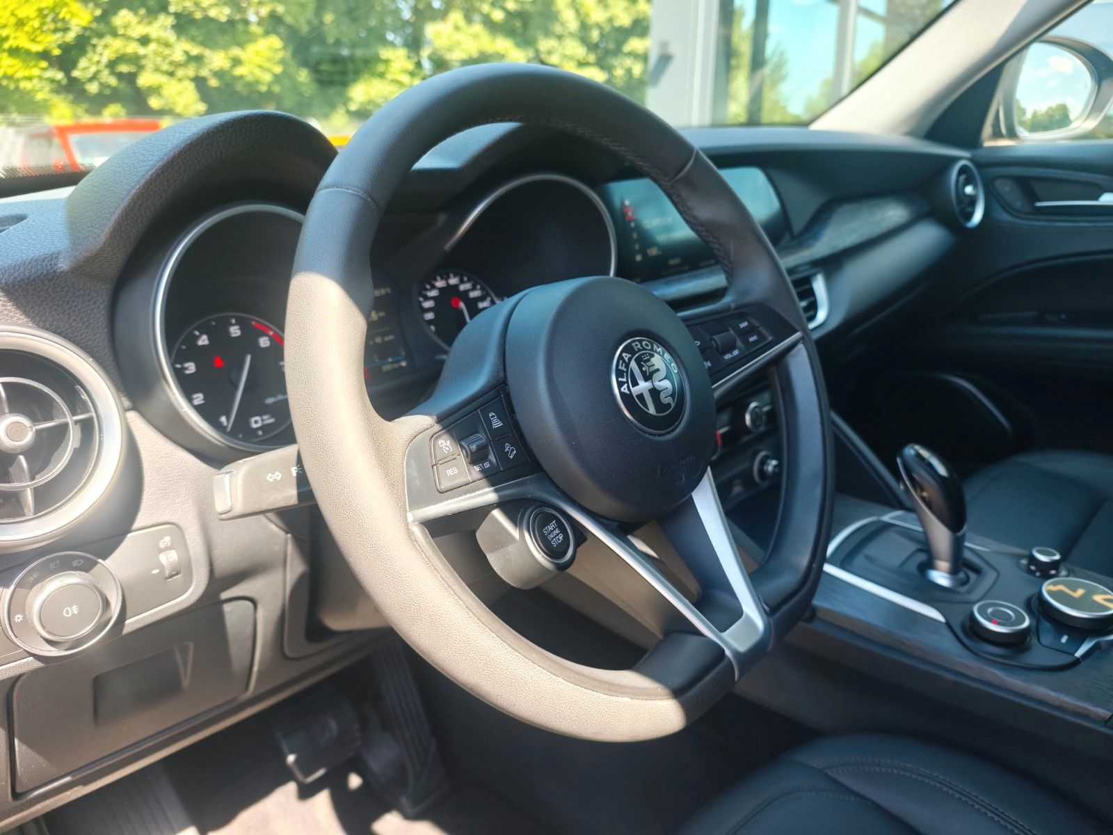 Fahrzeugabbildung Alfa Romeo STELVIO Q4*AWD*AUT*KAMERA*LEDER*2.HAND*TOP
