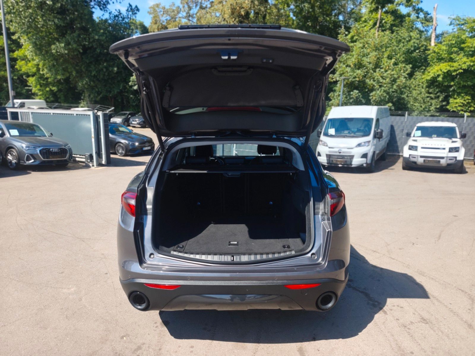 Fahrzeugabbildung Alfa Romeo STELVIO Q4*AWD*AUT*KAMERA*LEDER*2.HAND*TOP
