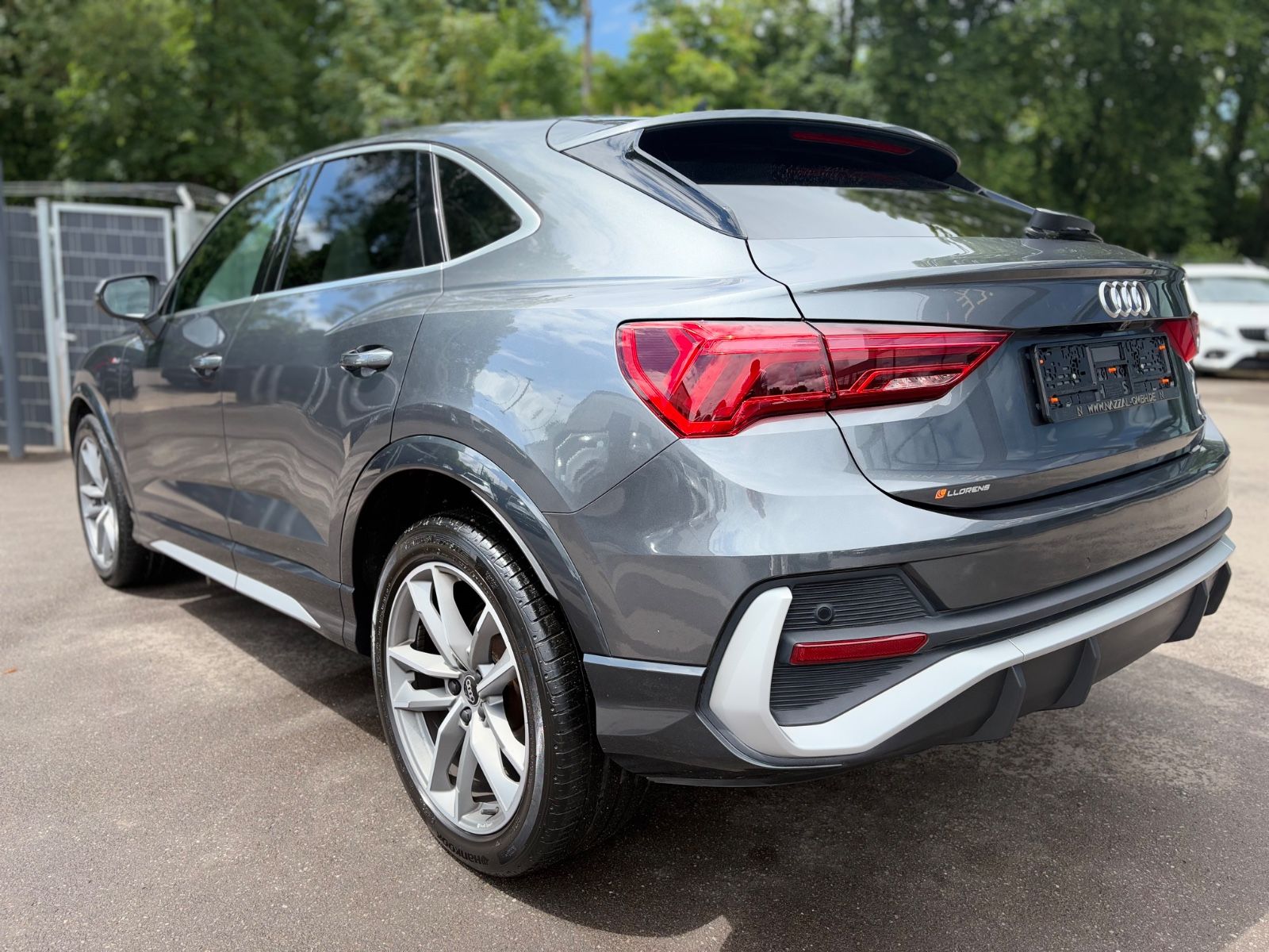 Fahrzeugabbildung Audi Q3 SPORTBACK S-LINE*QUATTRO*AUT*LED*KAMERA*2.HD