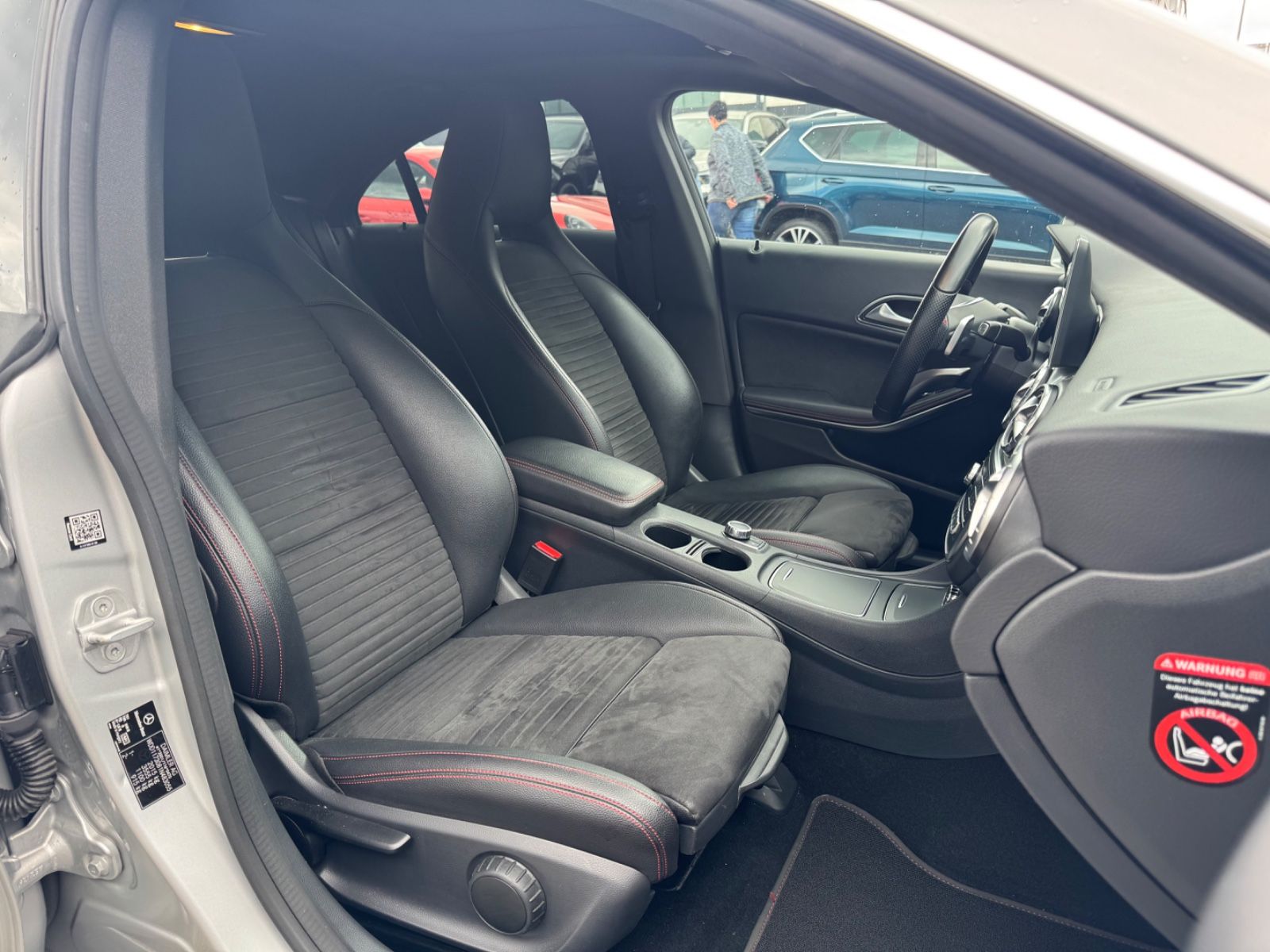 Fahrzeugabbildung Mercedes-Benz CLA 200 CDI AMG-LINE*LED*NAVI*R-KAMERA*FACELIFT*