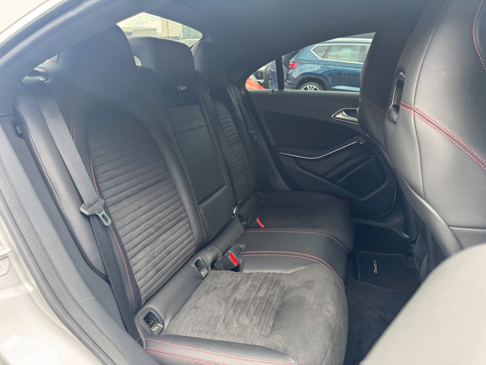 Fahrzeugabbildung Mercedes-Benz CLA 200 CDI AMG-LINE*LED*NAVI*R-KAMERA*FACELIFT*