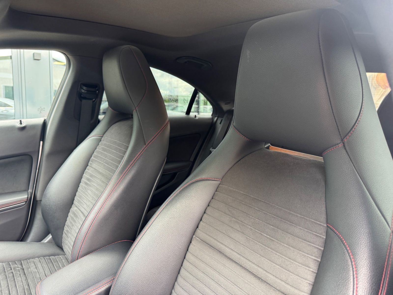 Fahrzeugabbildung Mercedes-Benz CLA 200 CDI AMG-LINE*LED*NAVI*R-KAMERA*FACELIFT*
