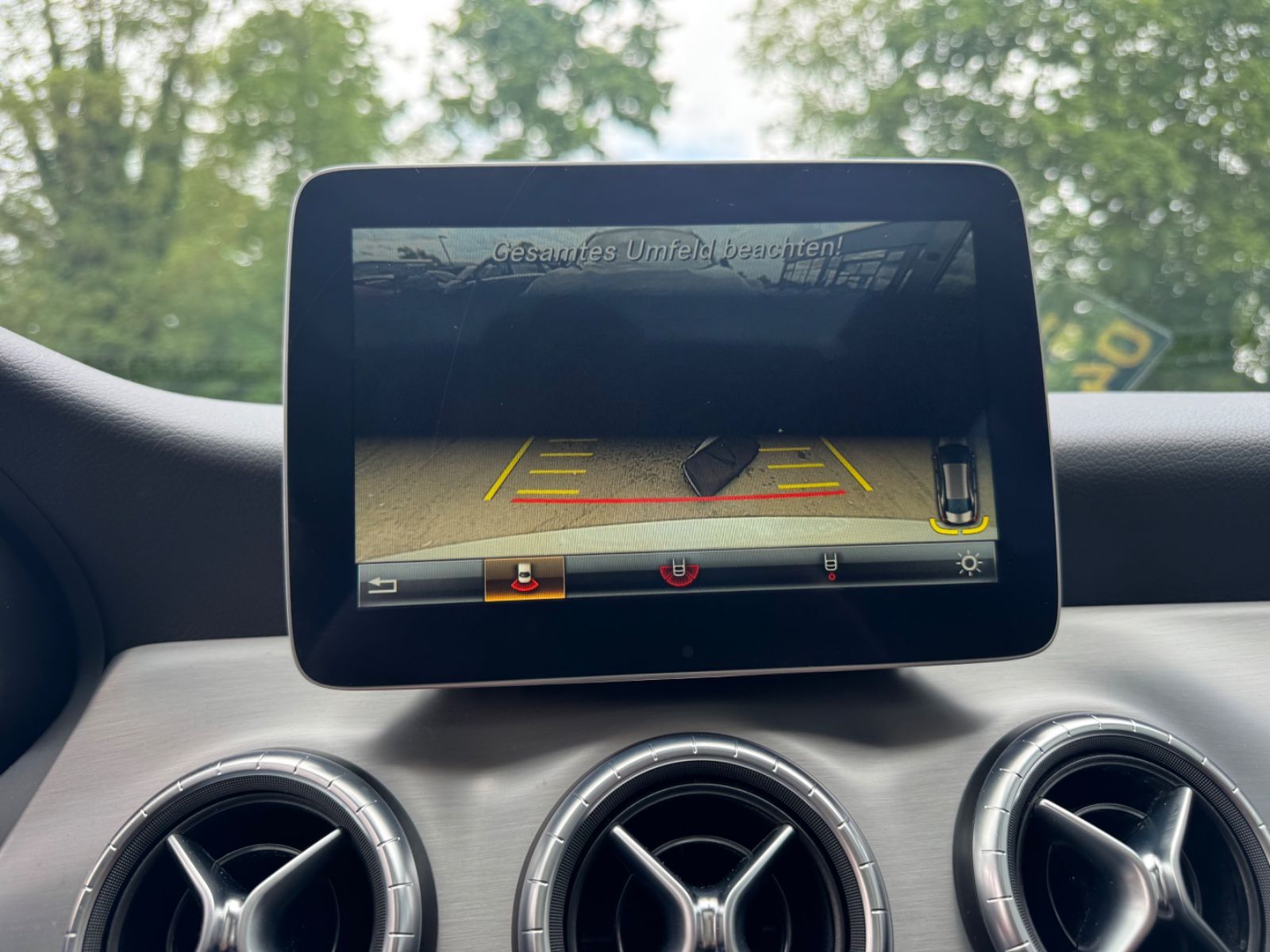 Fahrzeugabbildung Mercedes-Benz CLA 200 CDI AMG-LINE*LED*NAVI*R-KAMERA*FACELIFT*