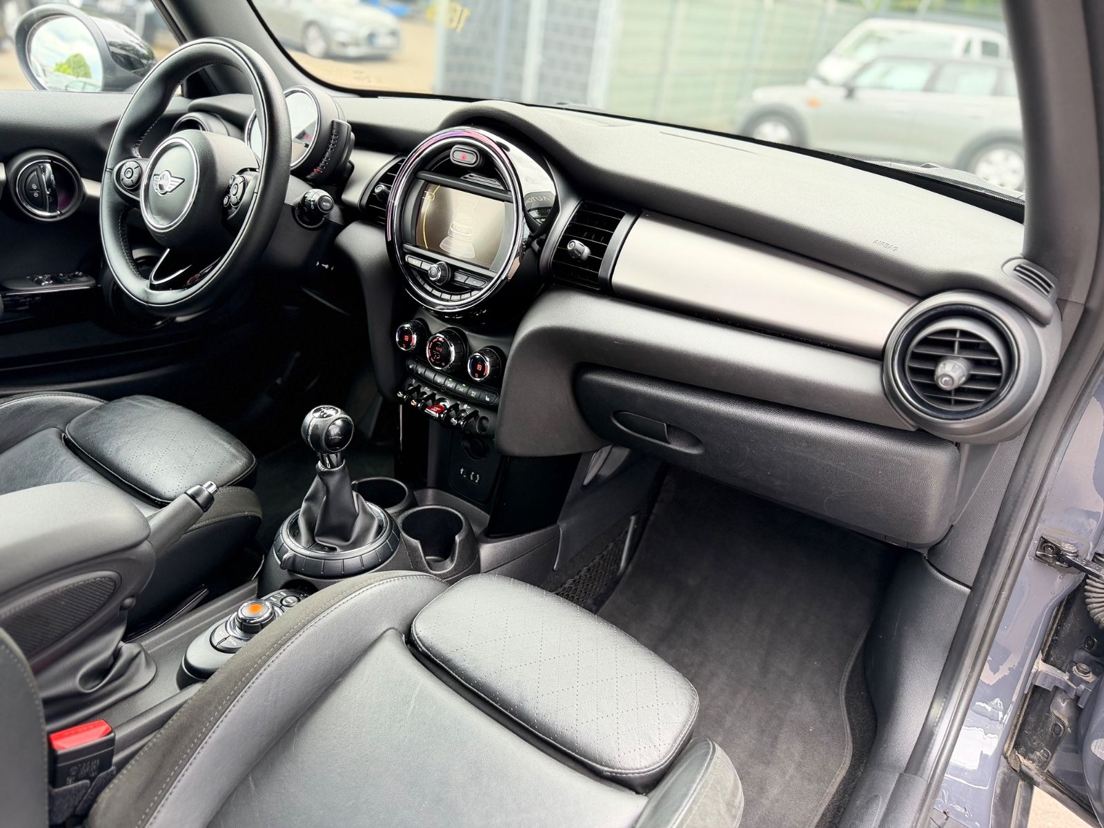 Fahrzeugabbildung MINI COOPER S*SONDERLACK*SHZ*EDER*LED*2.HAND*TOP*