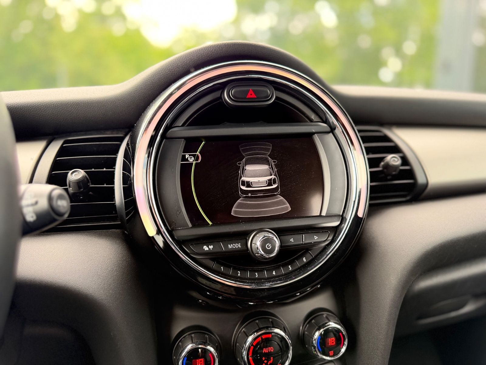 Fahrzeugabbildung MINI COOPER S*SONDERLACK*SHZ*EDER*LED*2.HAND*TOP*