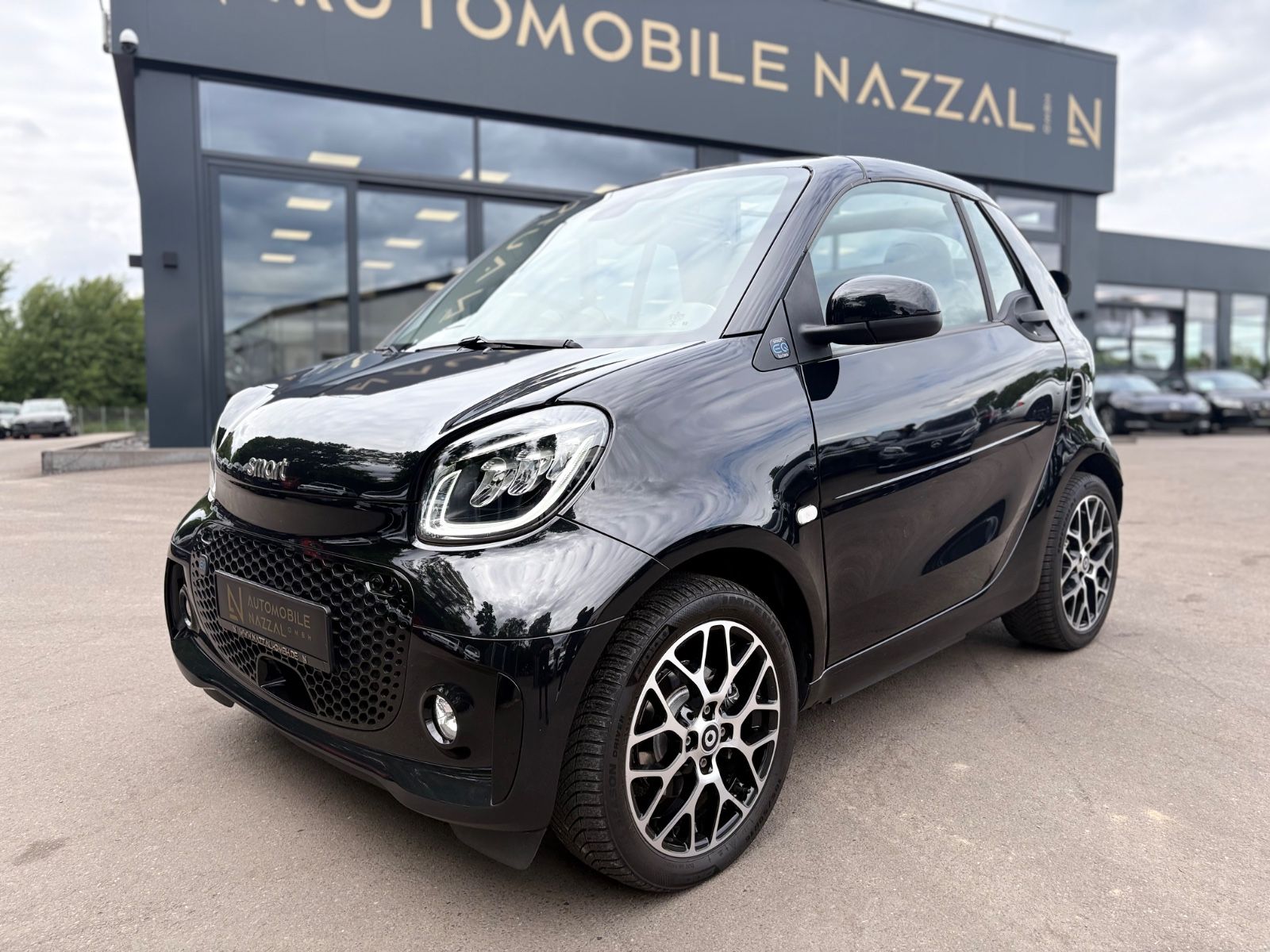 Fahrzeugabbildung Smart FORTWO*CABRIO*NAVI*KAMERA*SITZHEIZUNG*