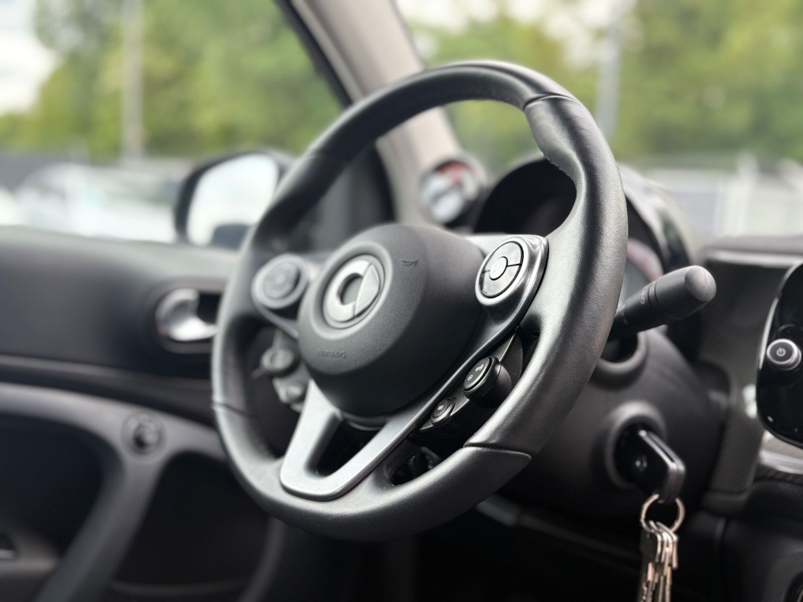 Fahrzeugabbildung Smart FORTWO*CABRIO*NAVI*KAMERA*SITZHEIZUNG*