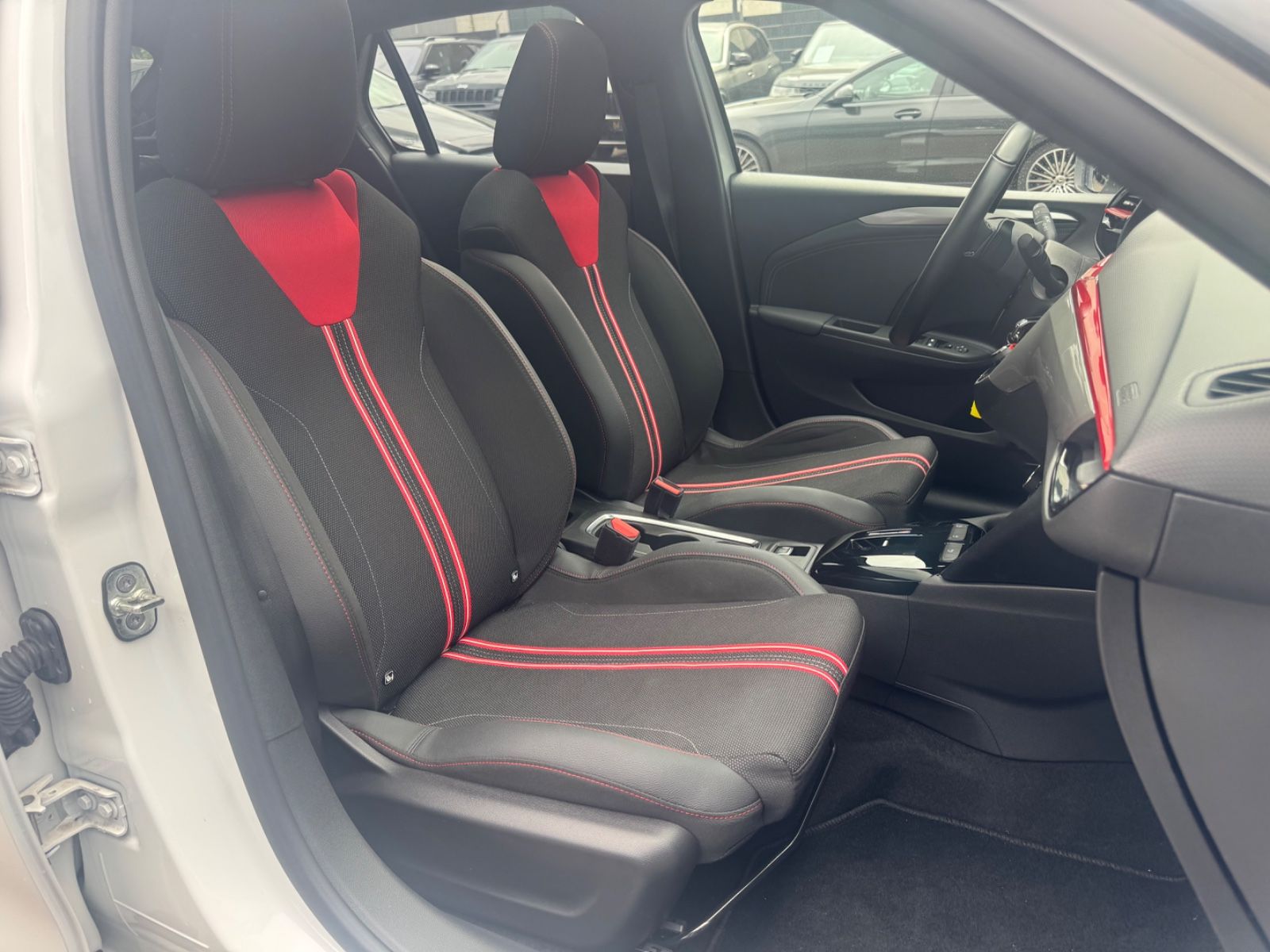 Fahrzeugabbildung Opel CORSA F GS LINE*AUTOMATIK*NAVI*LED*R-KAMERA*