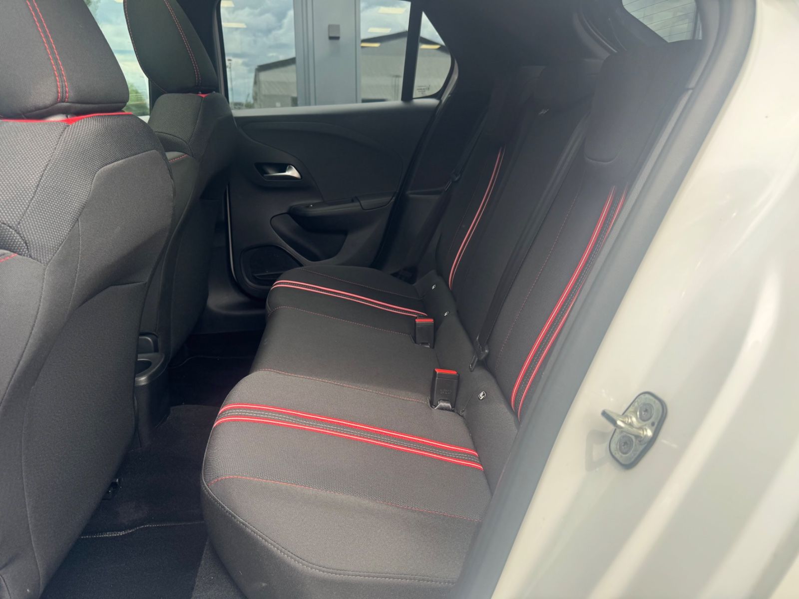 Fahrzeugabbildung Opel CORSA F GS LINE*AUTOMATIK*NAVI*LED*R-KAMERA*