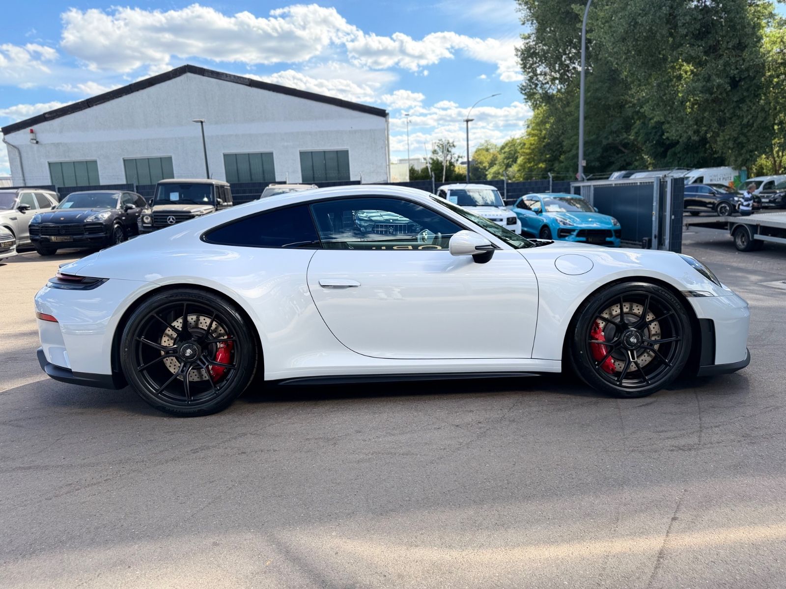 Fahrzeugabbildung Porsche 992 GT3 TOURING*LIFT*CARBON-SCHALENSITZE*4-SITZE