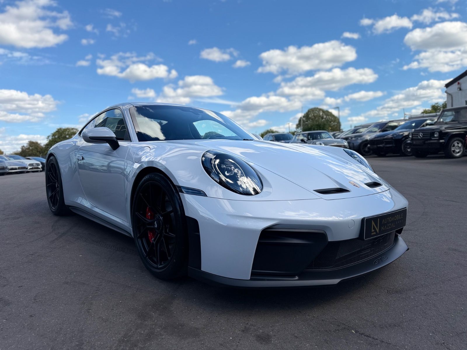 Fahrzeugabbildung Porsche 992 GT3 TOURING*LIFT*CARBON-SCHALENSITZE*4-SITZE