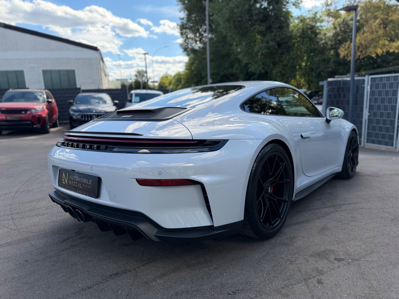 Fahrzeugabbildung Porsche 992 GT3 TOURING*LIFT*CARBON-SCHALENSITZE*4-SITZE