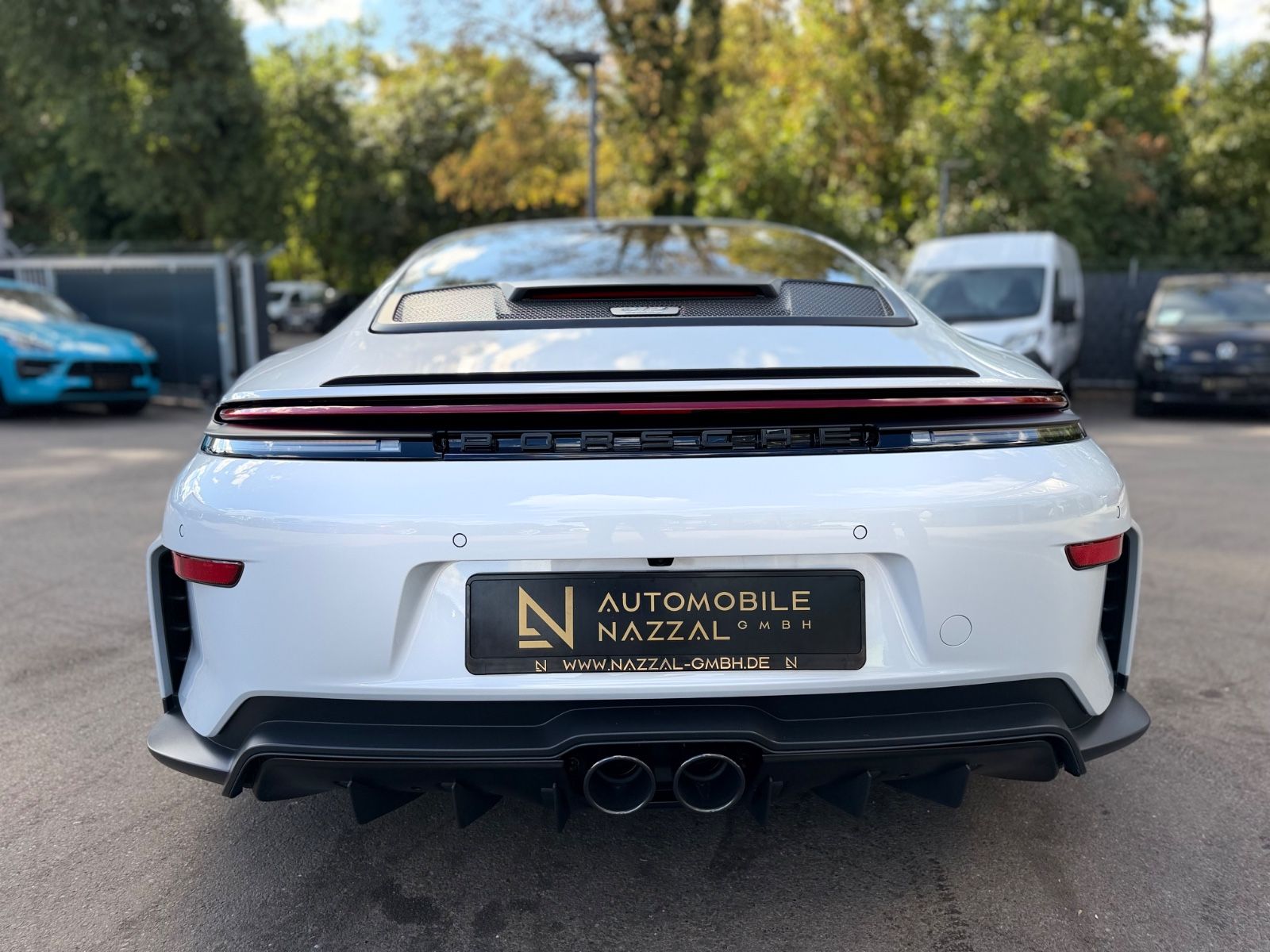 Fahrzeugabbildung Porsche 992 GT3 TOURING*LIFT*CARBON-SCHALENSITZE*4-SITZE